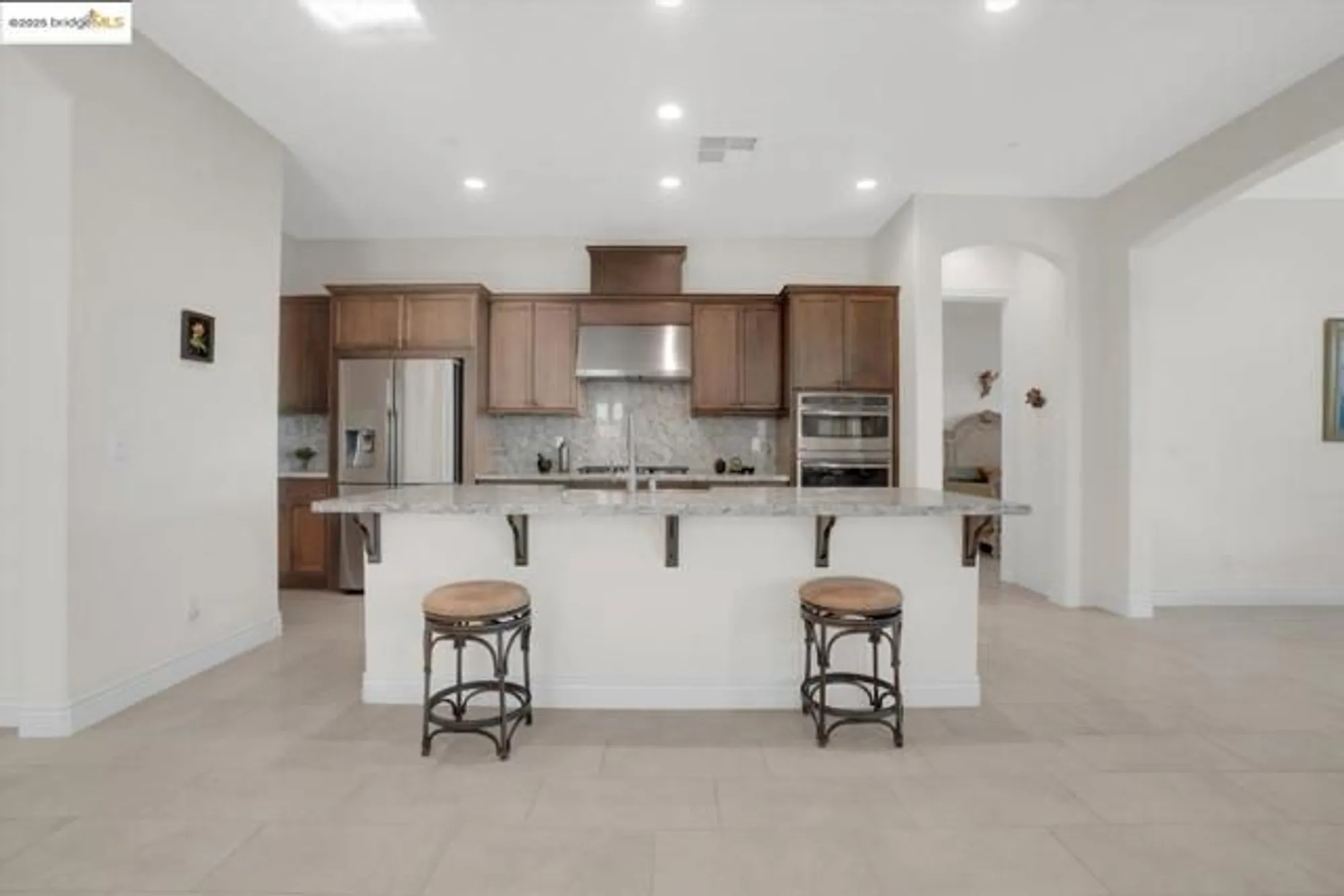 Property Slideshow image 15 of 57 | 1577 chianti ln, Brentwood, CA, 94513