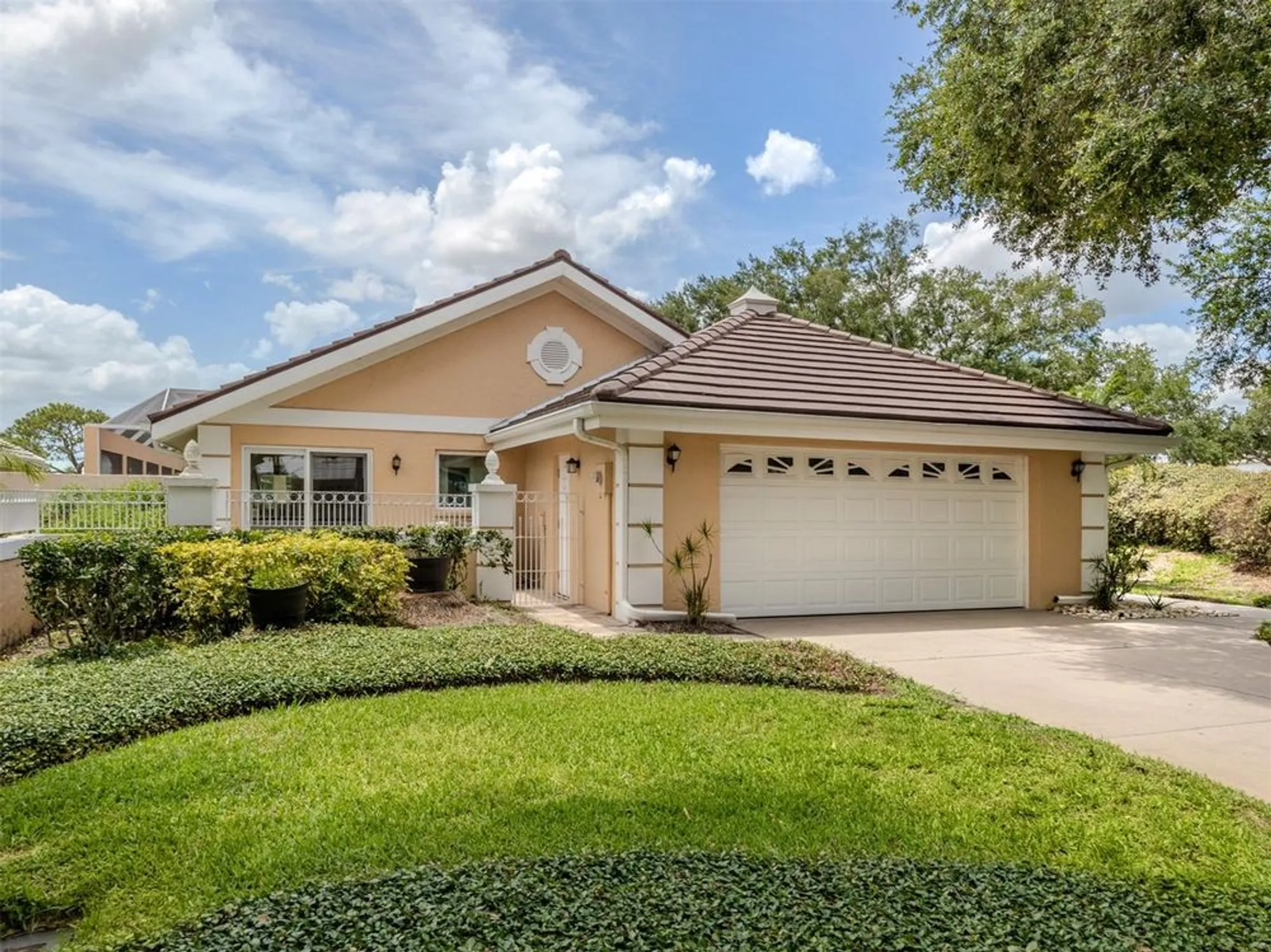 Property Slideshow image 1 of 65 | 424 cardiff rd 27, Venice, FL, 34293