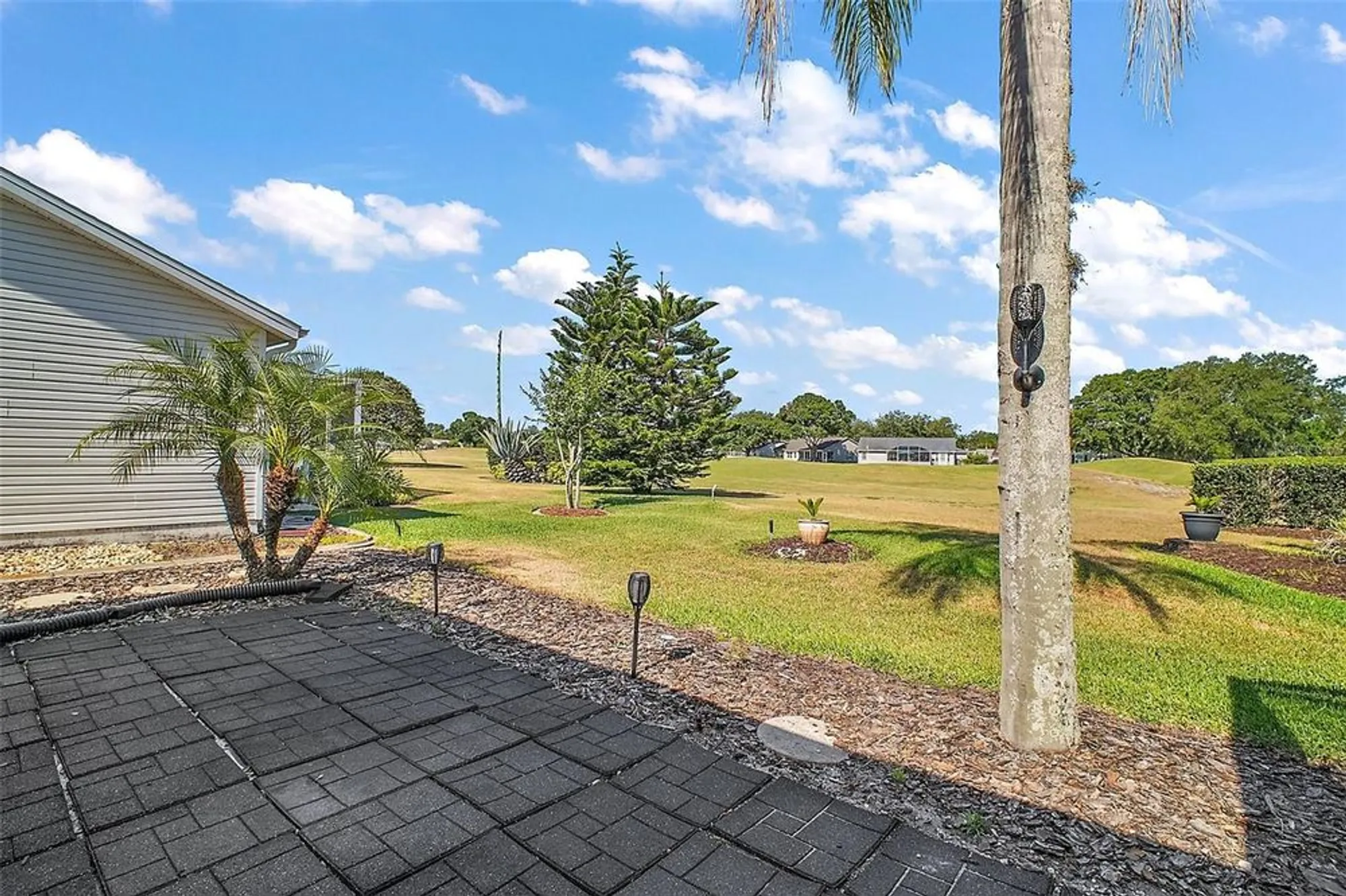 Property Slideshow image 34 of 36 | 25129 riverwalk dr, Leesburg, FL, 34748