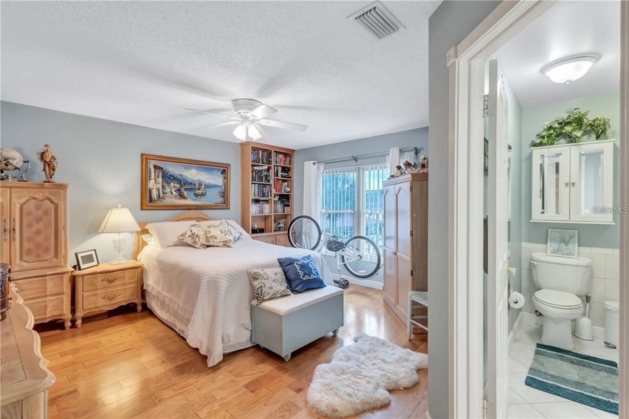 Property Slideshow image 19 of 34 | 19029 us highway 19 n apt 7-28, Clearwater, FL, 33764