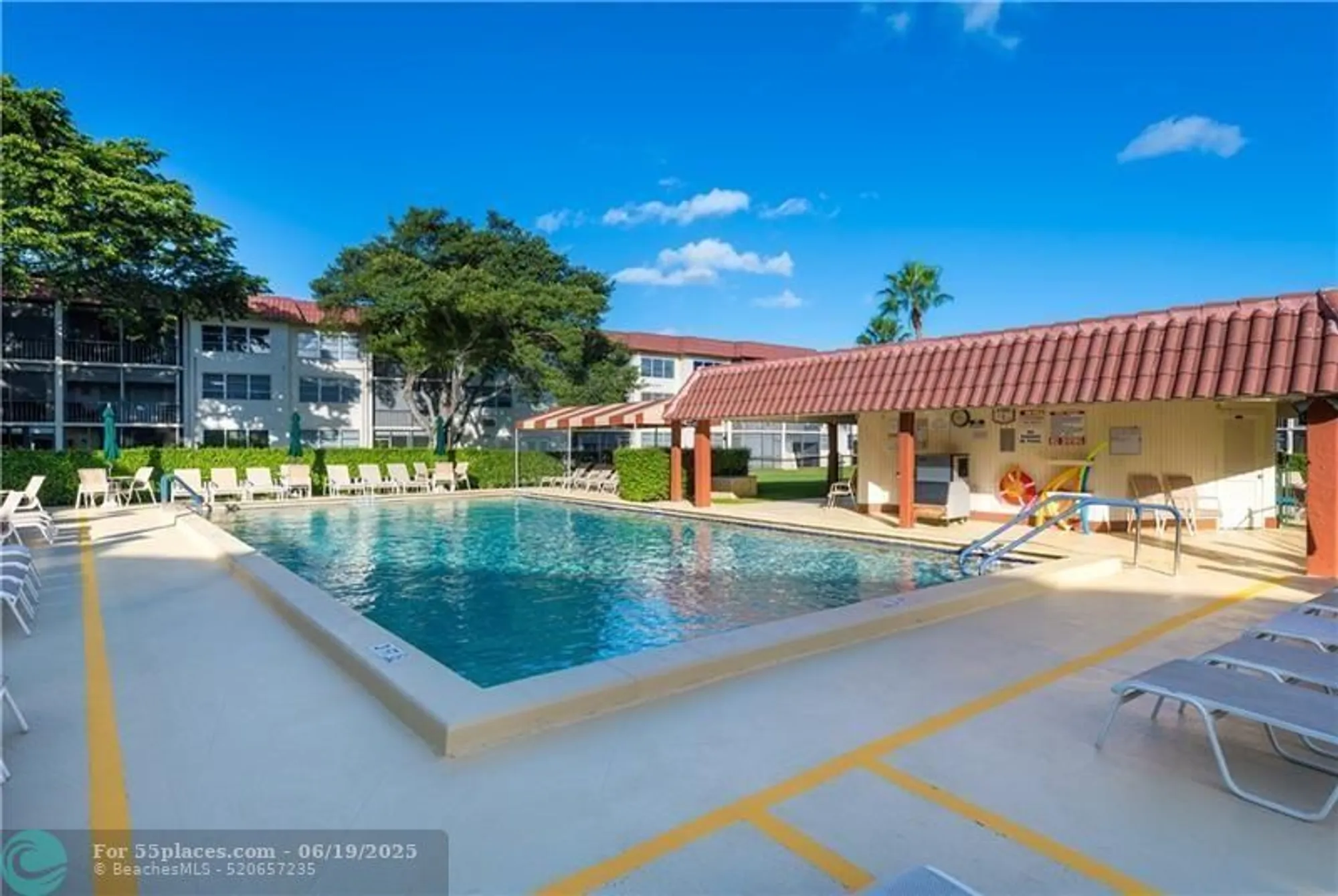 Property Slideshow image 6 of 80 | 9800 n hollybrook lake dr apt 309, Pembroke Pines, FL, 33025