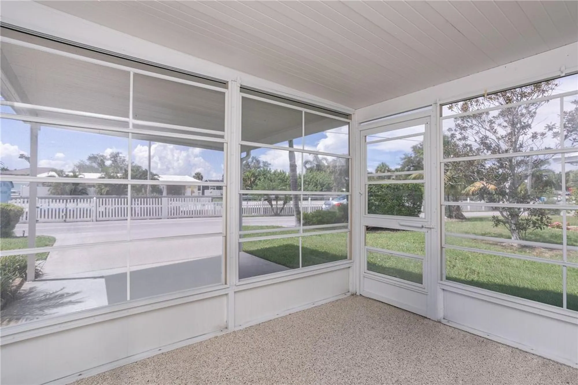 Property Slideshow image 36 of 62 | 214 fair winds dr # 214, Nokomis, FL, 34275