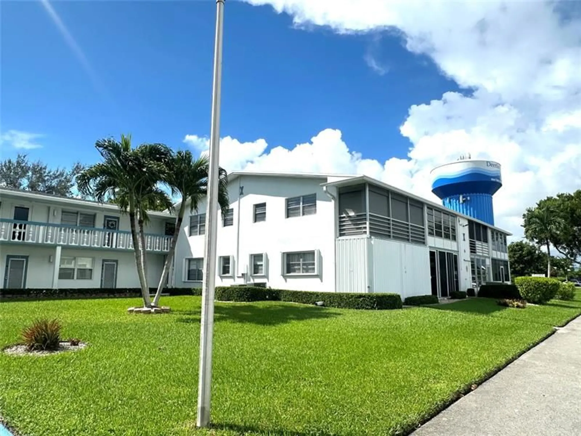 Property Slideshow image 22 of 59 | 525 tilford x # 525, Deerfield Beach, FL, 33442