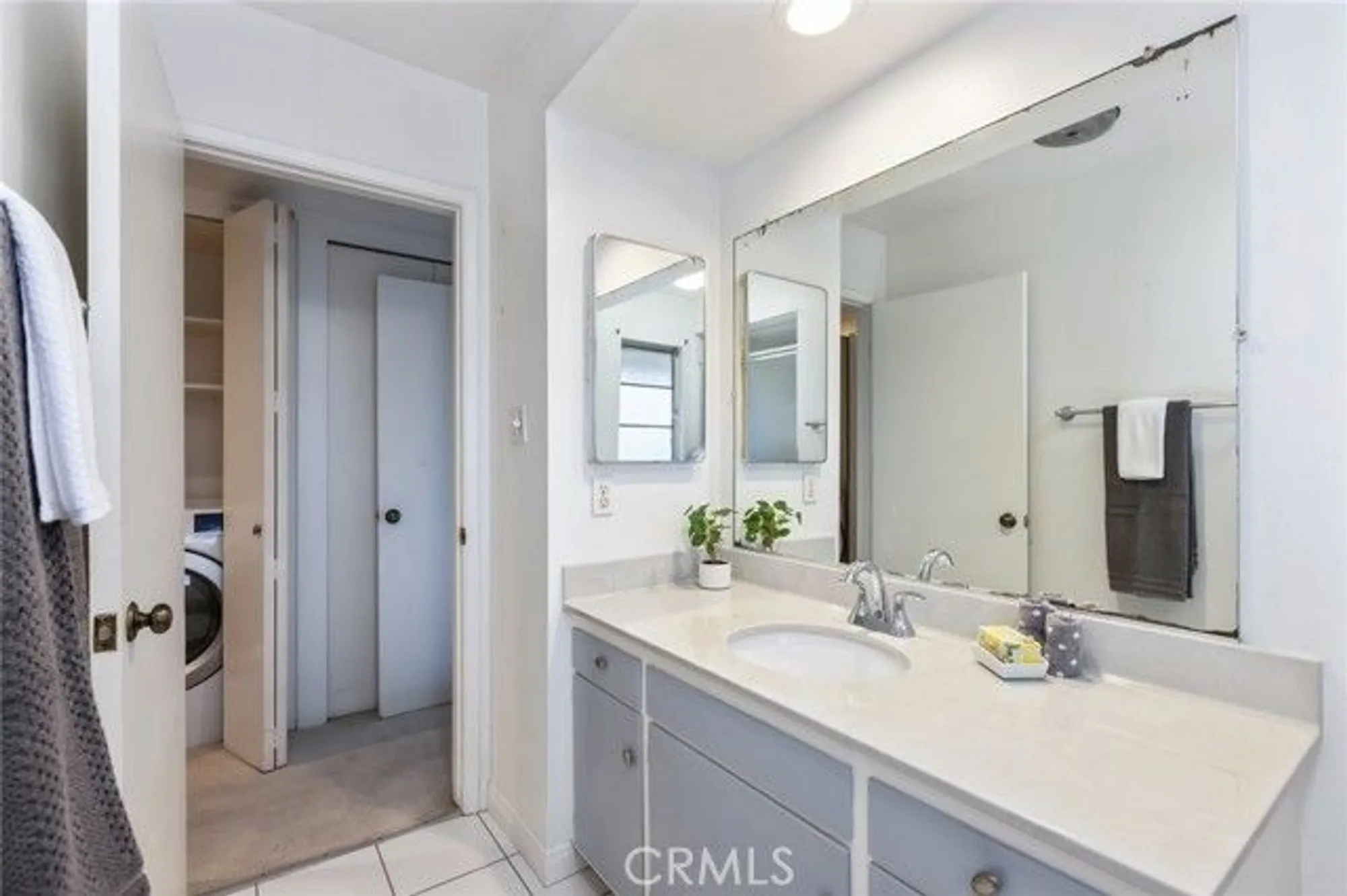 Property Slideshow image 21 of 42 | 23026 nadine cir b, Torrance, CA, 90505