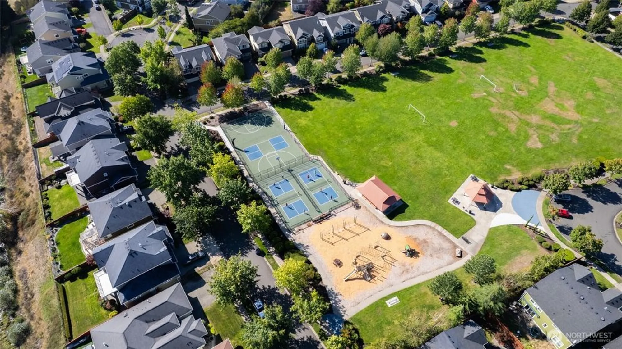 Property Slideshow image 30 of 38 | 4921 spokane ct, Lacey, WA, 98516