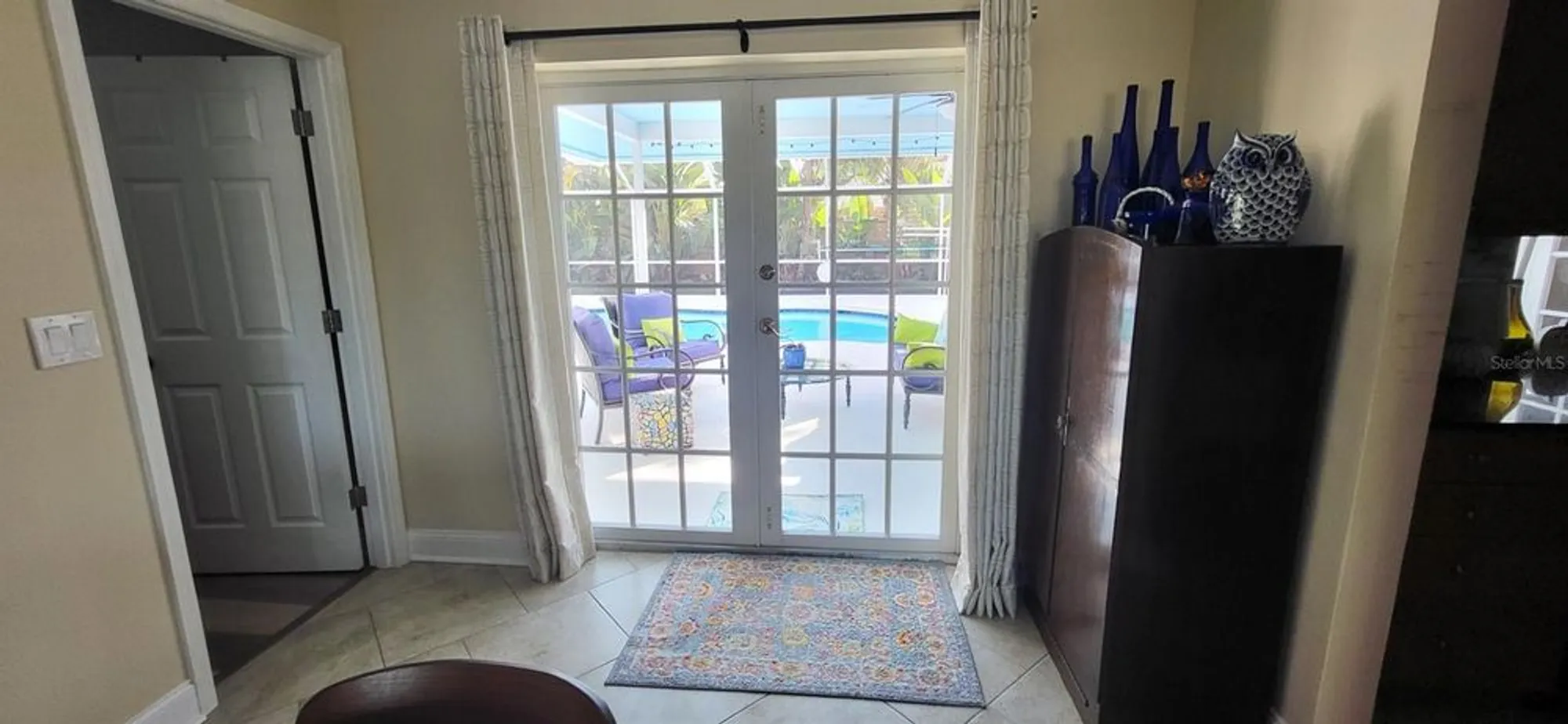 Property Slideshow image 8 of 31 | 3619 pembrook dr, Sarasota, FL, 34239