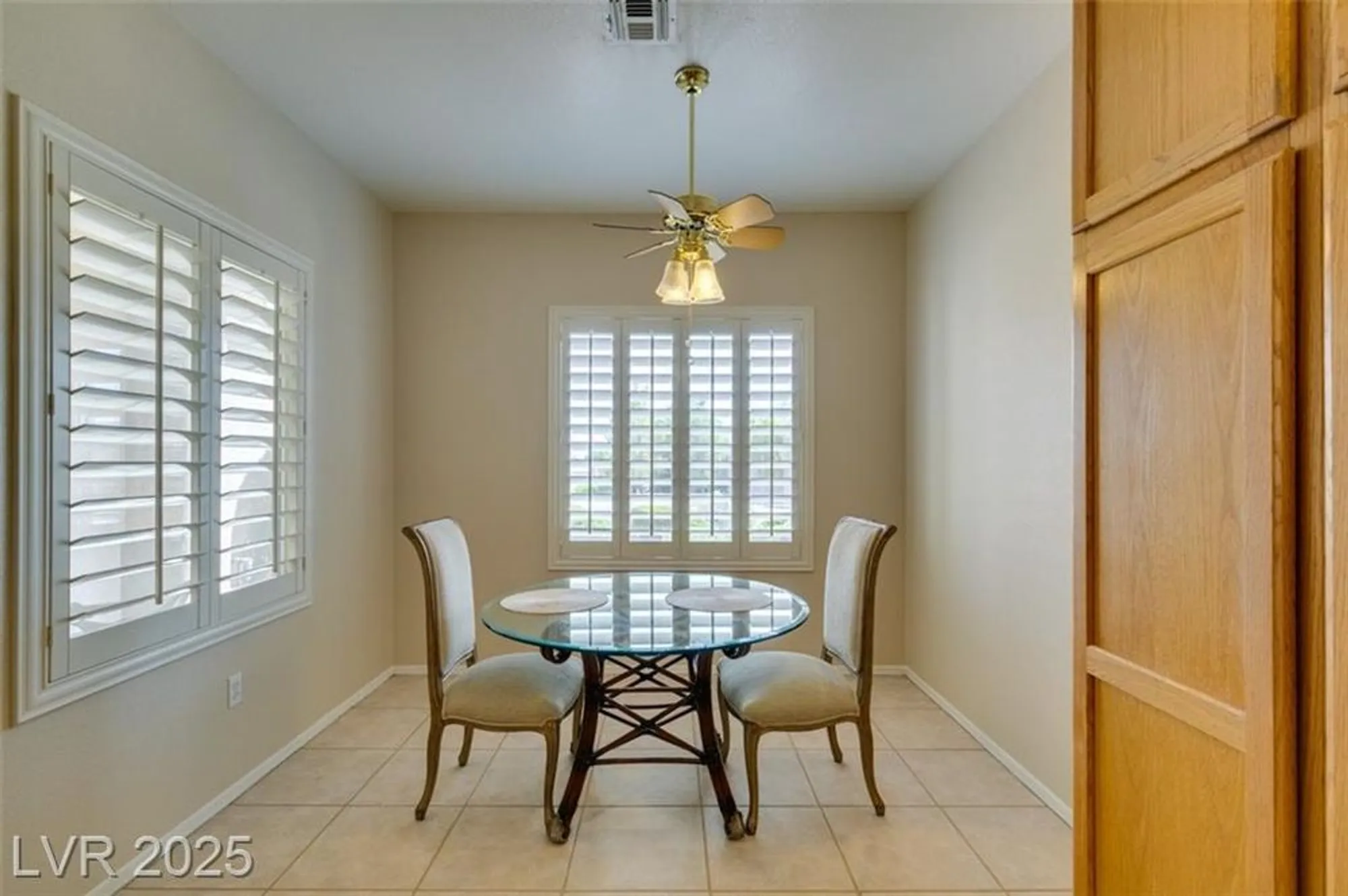 Property Slideshow image 15 of 34 | 2165 king mesa dr, Henderson, NV, 89012