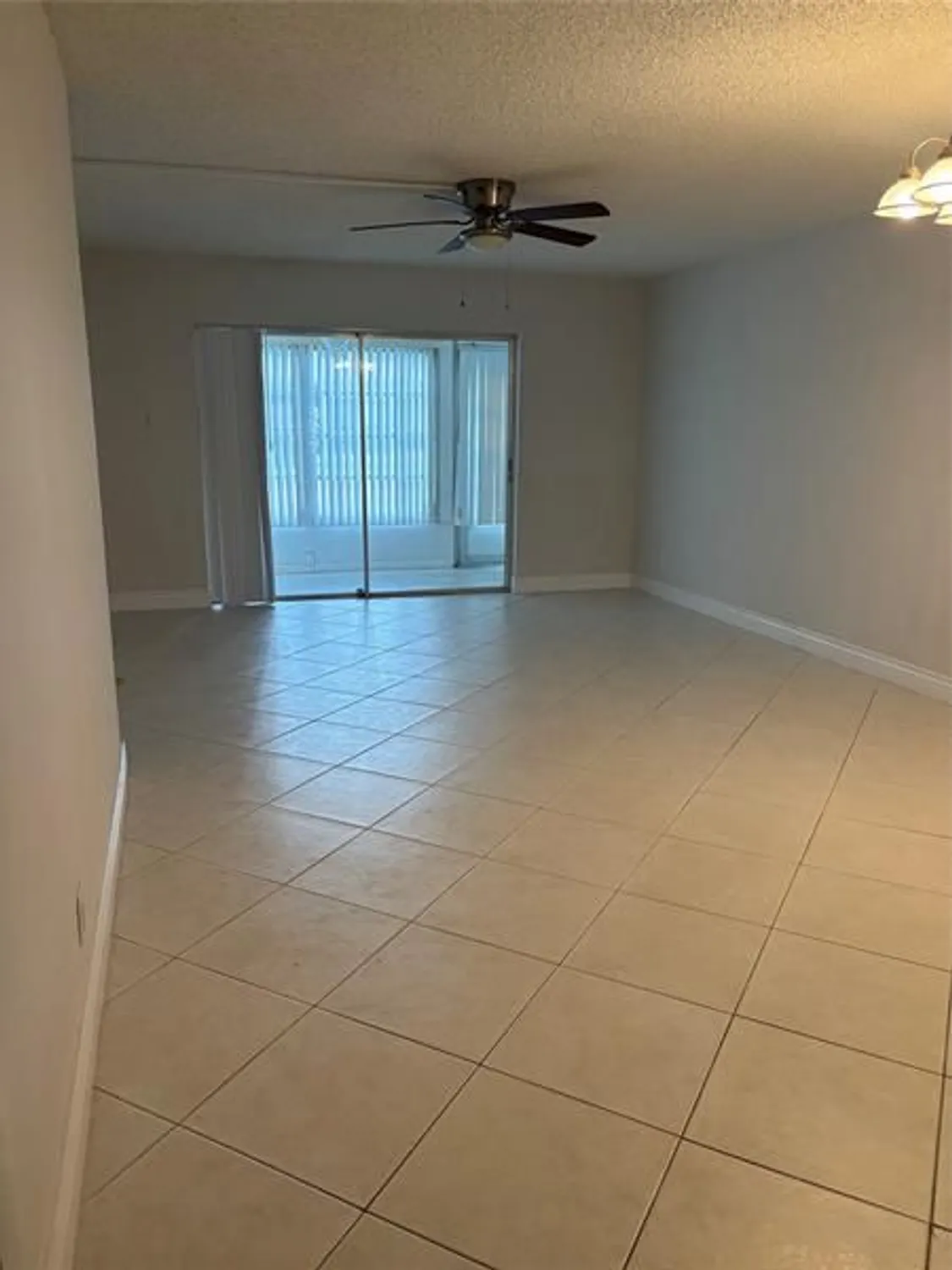 Property Slideshow image 6 of 31 | 601 nw 78th ter apt 107, Margate, FL, 33063
