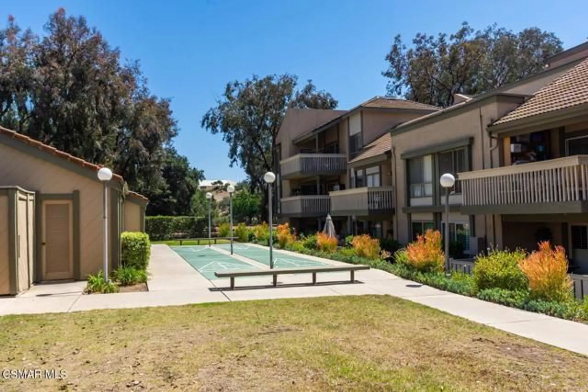 Property Slideshow image 18 of 19 | 248 oakleaf dr 107, Thousand Oaks, CA, 91360