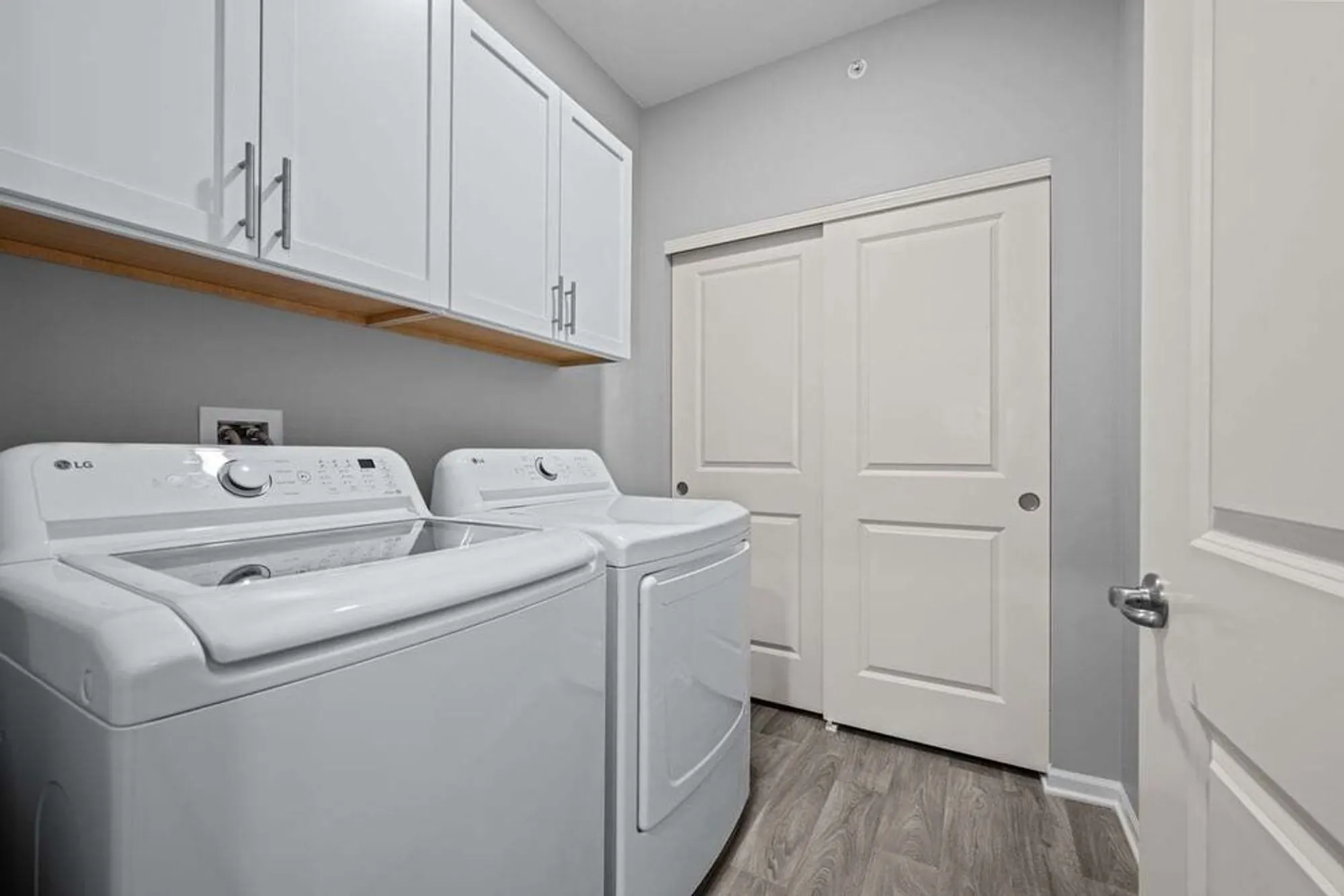 Property Slideshow image 18 of 20 | 273 ridley st, North Aurora, IL, 60542