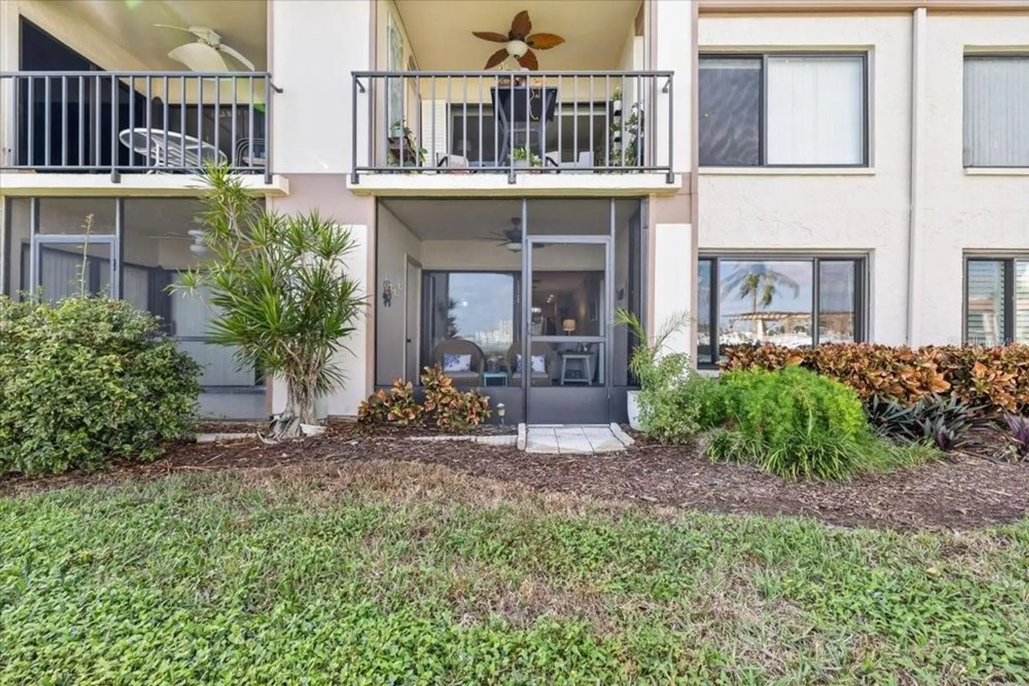 Property Slideshow image 28 of 38 | 6268 palma del mar blvd s apt 107, Saint Petersburg, FL, 33715