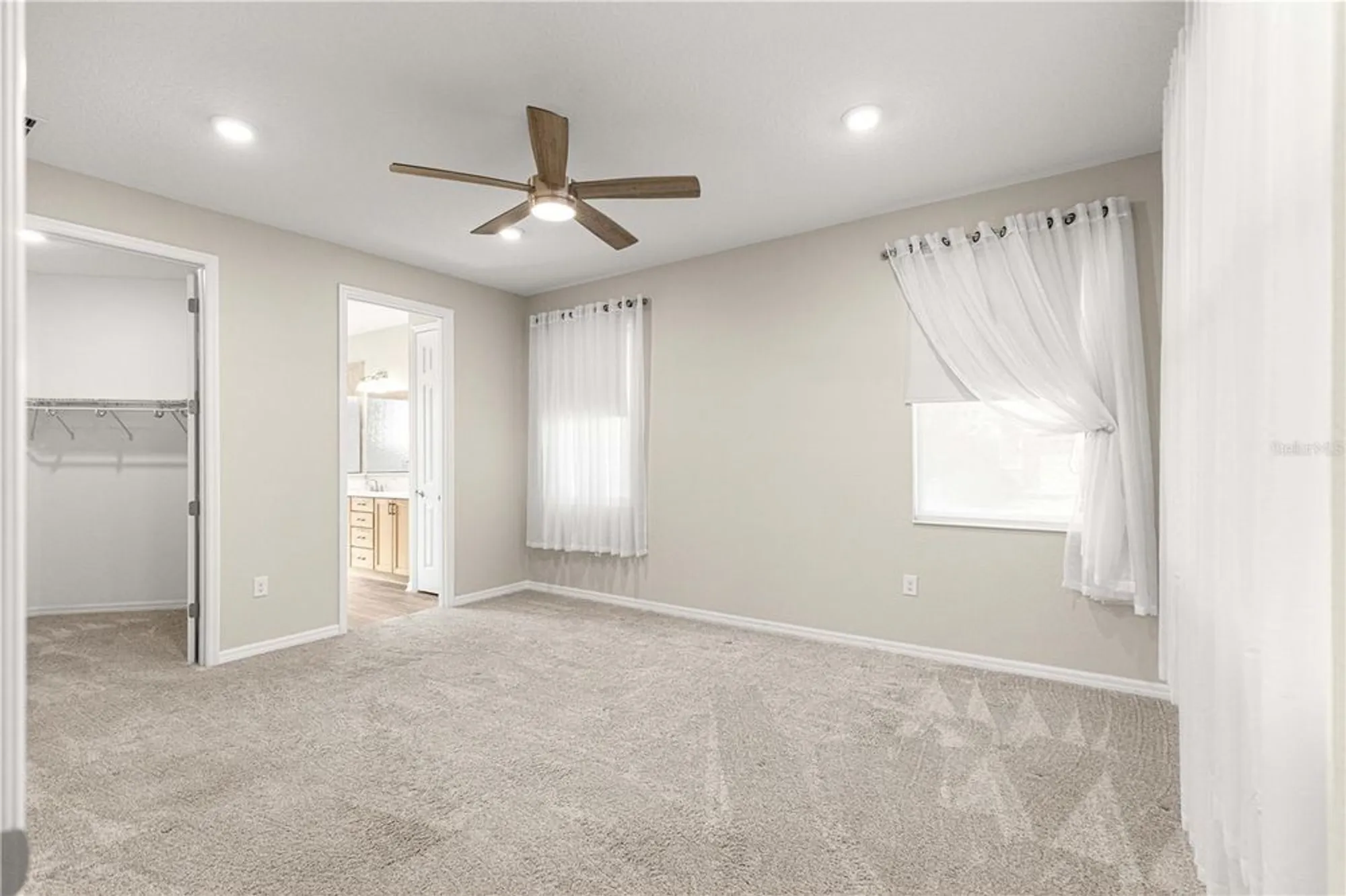 Property Slideshow image 16 of 28 | 10597 sw 90th street rd, Ocala, FL, 34481