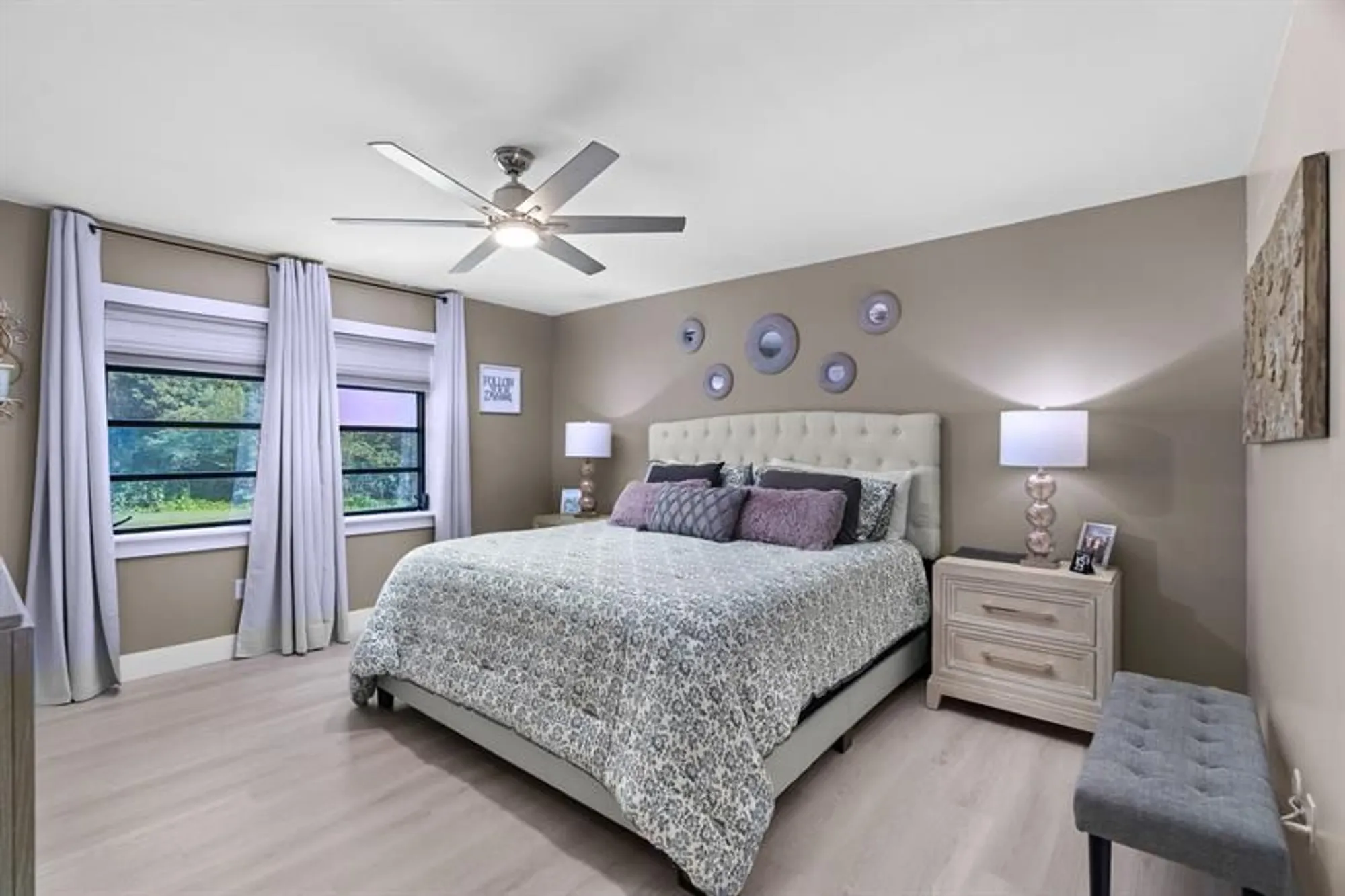 Property Slideshow image 24 of 42 | 21215 lago cir f, Boca Raton, FL, 33433