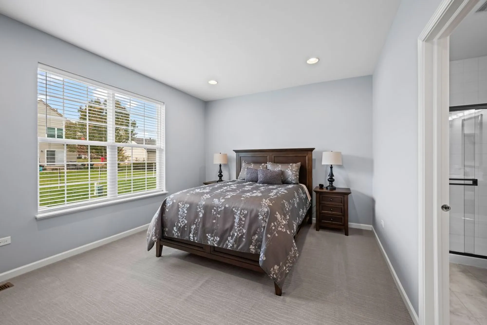 Property Slideshow image 12 of 23 | 460 mahogany dr, Algonquin, IL, 60102