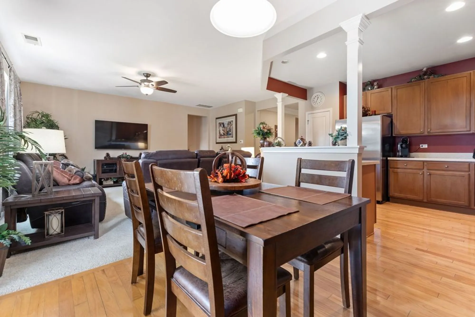 Property Slideshow image 11 of 38 | 110 national ct, Shorewood, IL, 60404