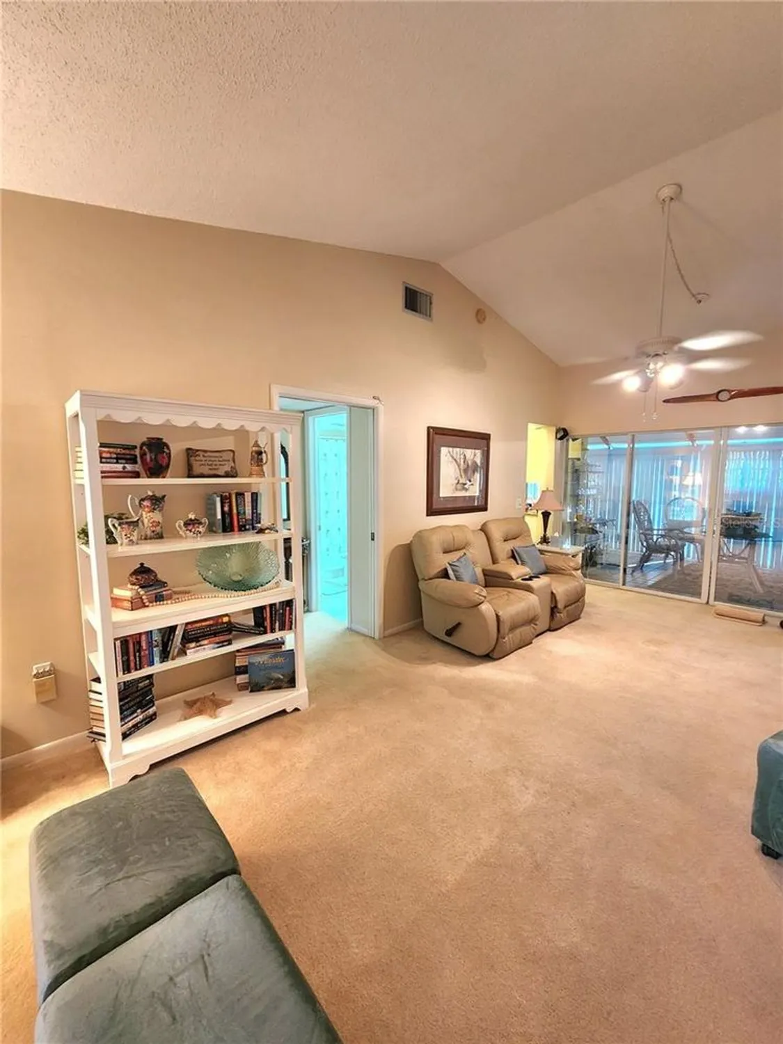 Property Slideshow image 7 of 40 | 4632 red maple rd 1204, Bradenton, FL, 34210