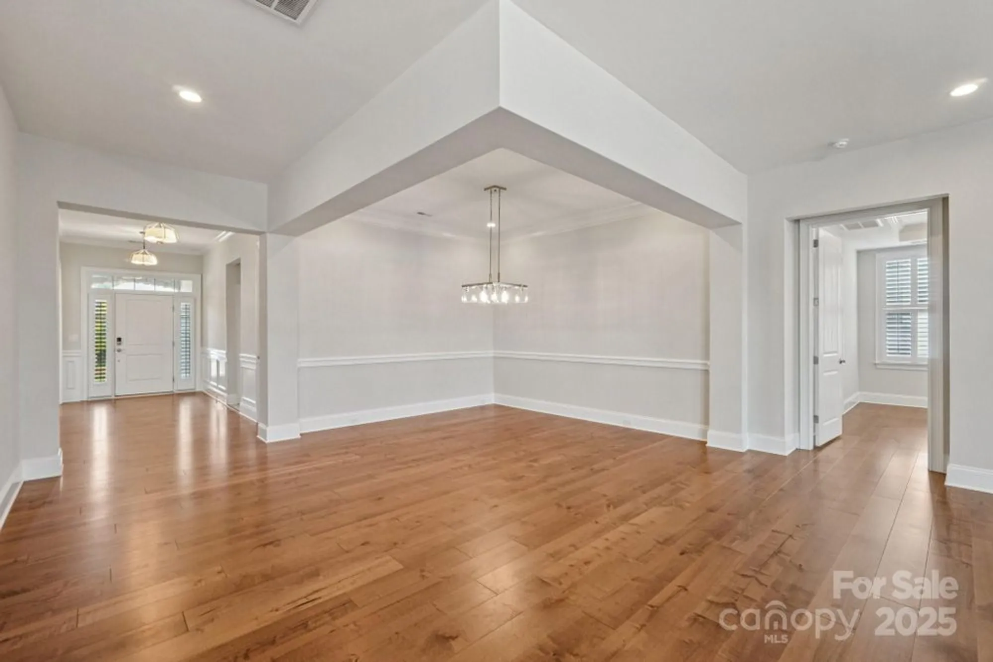 Property Slideshow image 16 of 47 | 45528 misty bluff dr, Charlotte, NC, 28278