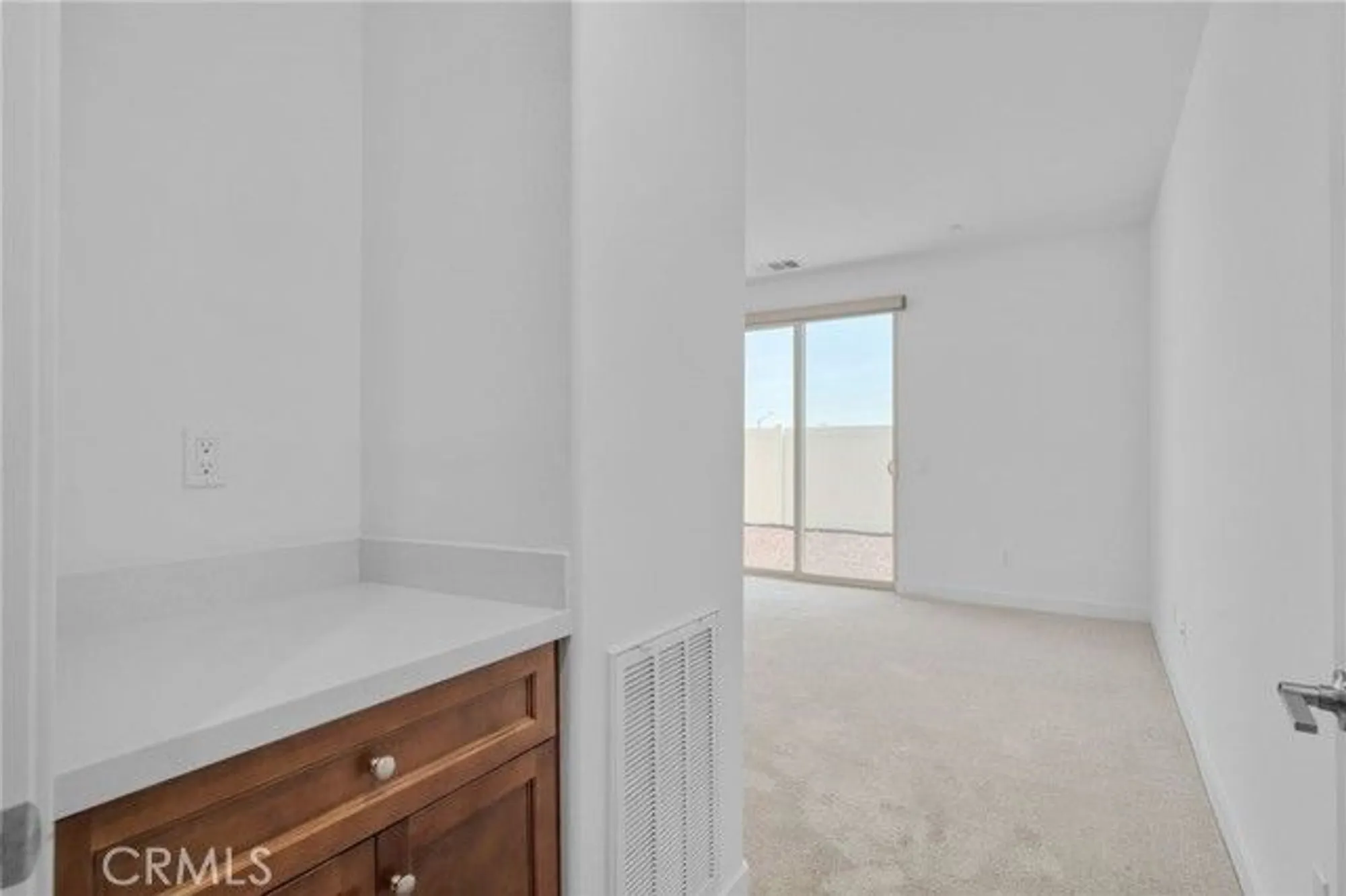 Property Slideshow image 17 of 54 | 1649 spring run ln, Beaumont, CA, 92223