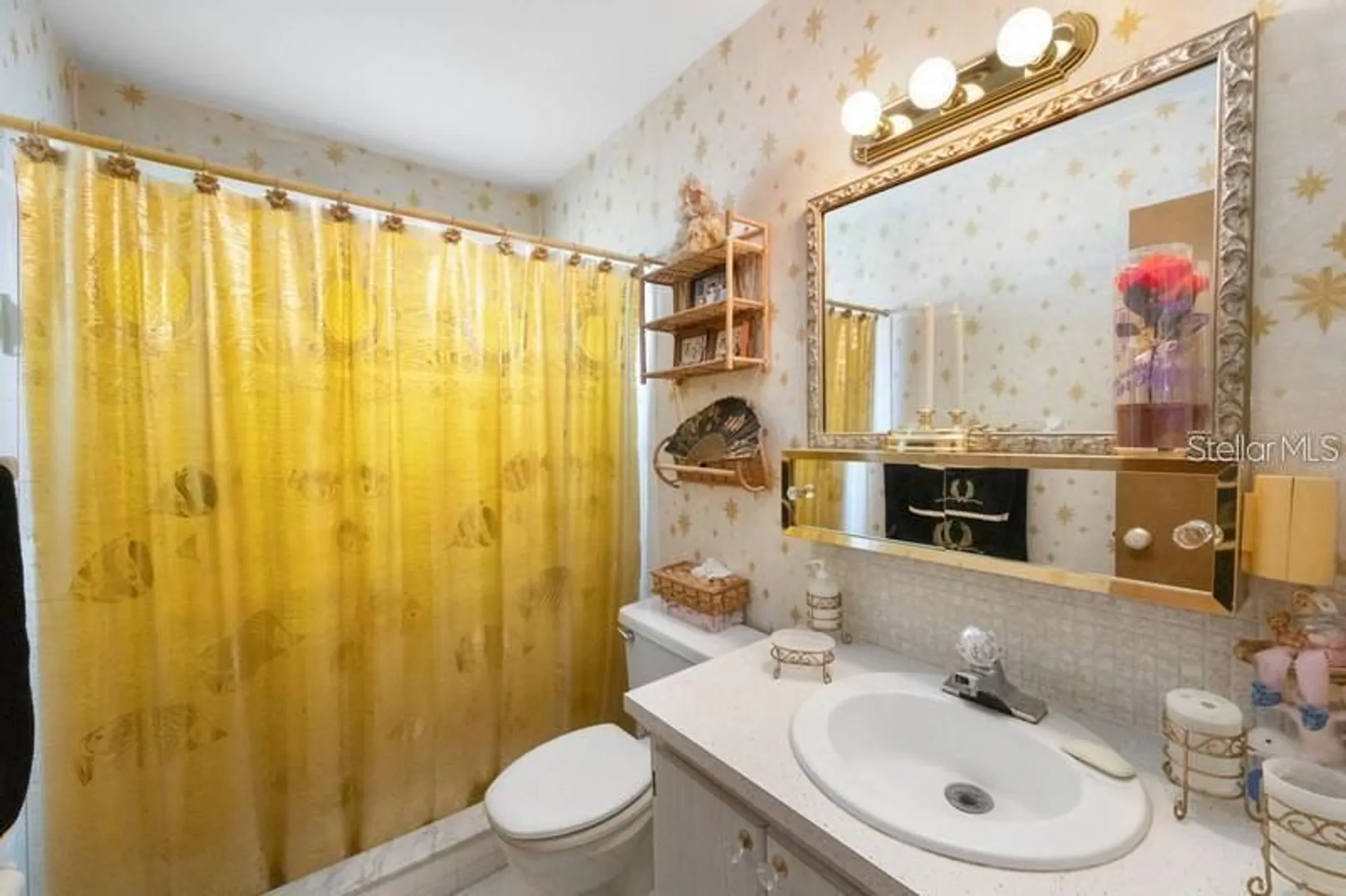 Property Slideshow image 18 of 30 | 5925 shore blvd 602, Gulfport, FL, 33707