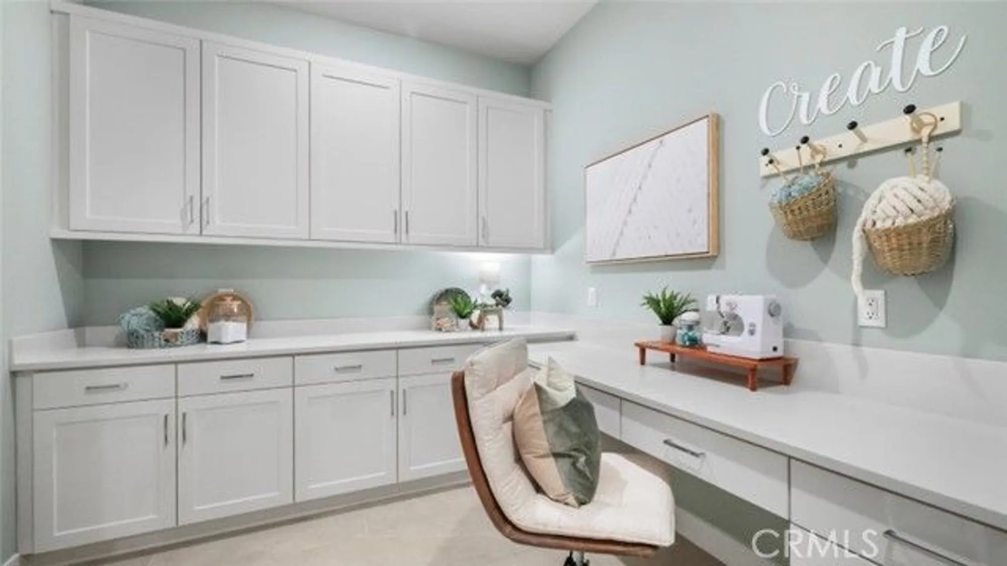 Property Slideshow image 23 of 30 | 29437 via diamante, Valencia, CA, 91354