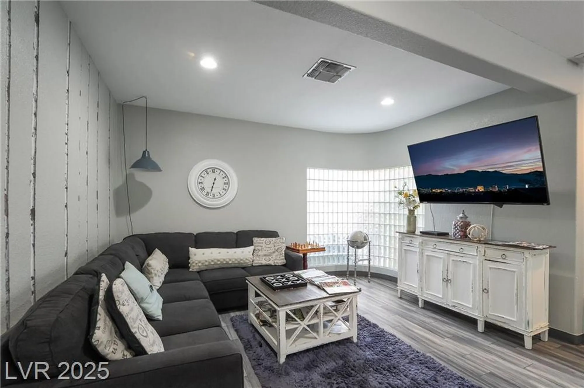 Property Slideshow image 39 of 44 | 2851 s valley view blvd 1120, Las Vegas, NV, 89102