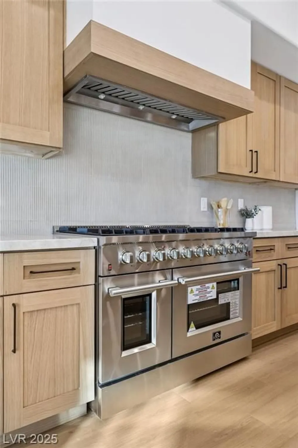 Property Slideshow image 31 of 84 | 2695 olivia heights ave, Henderson, NV, 89052