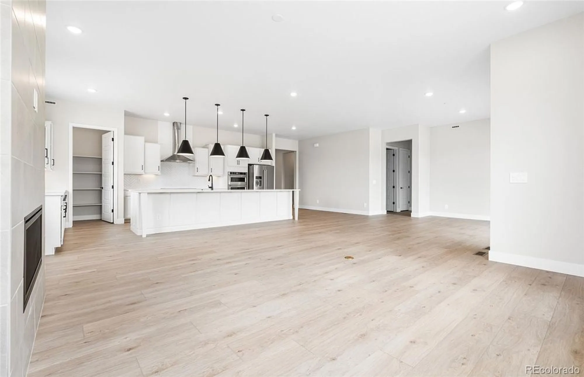 Property Slideshow image 19 of 45 | 8831 s quemoy st, Aurora, CO, 80016