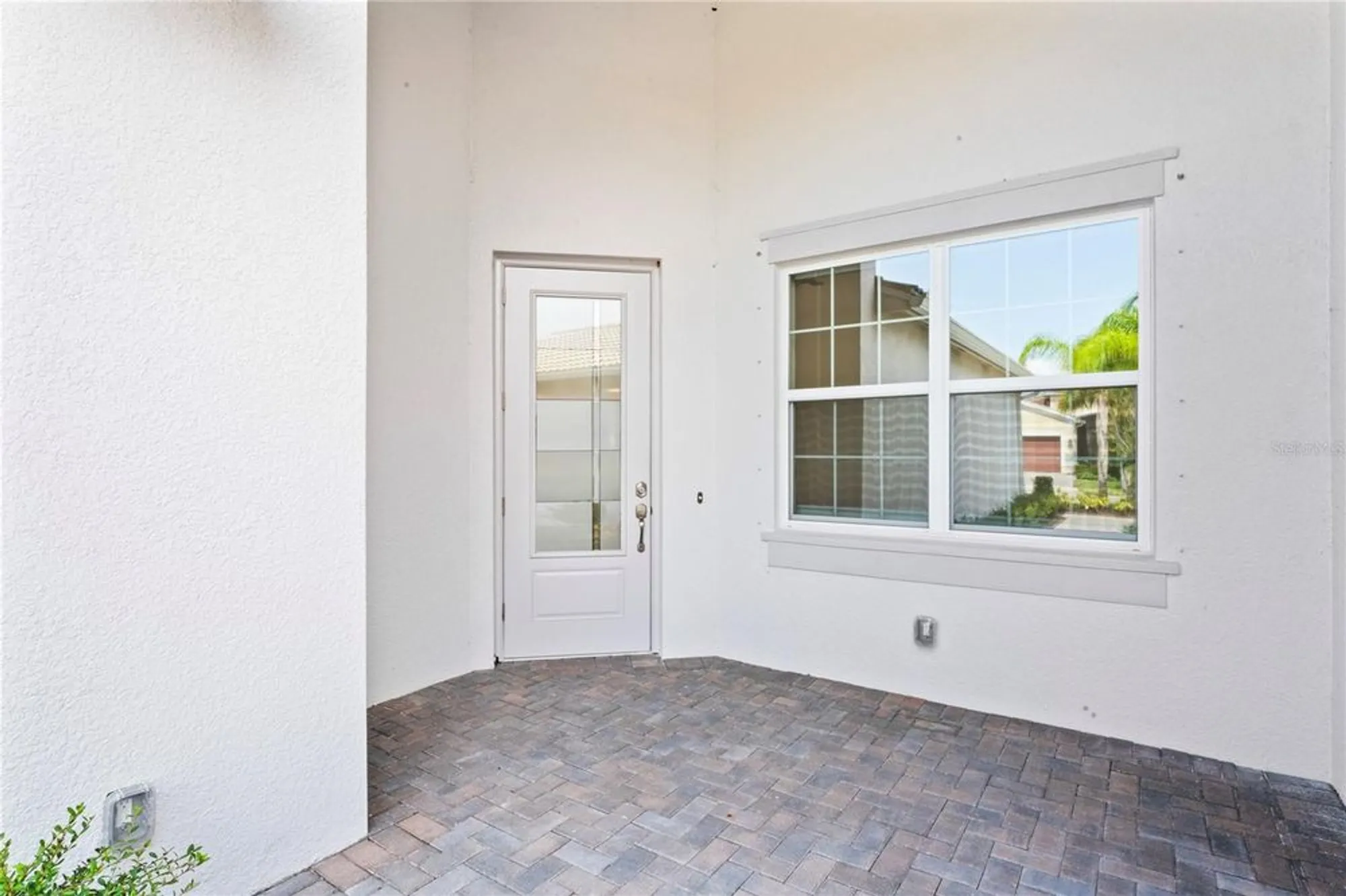 Property Slideshow image 19 of 61 | 4906 avila lakes dr, Wimauma, FL, 33598