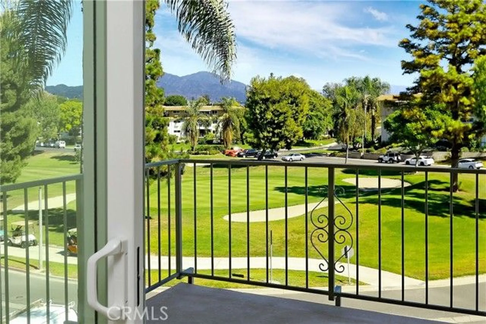 Property Slideshow image 4 of 22 | 2386 via mariposa 2b, Laguna Woods, CA, 92637
