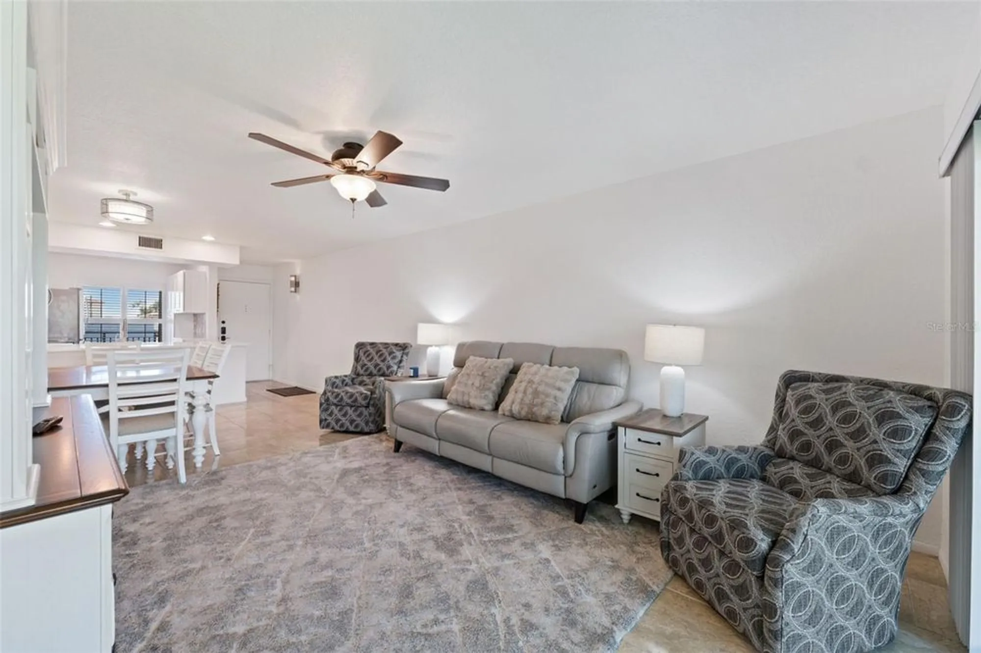 Property Slideshow image 14 of 49 | 6210 sun blvd apt 206, Saint Petersburg, FL, 33715