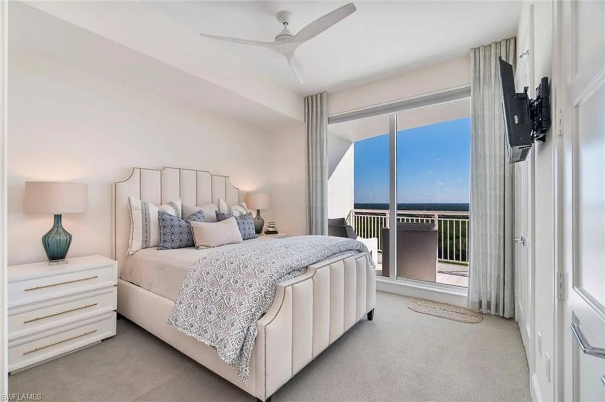 Property Slideshow image 12 of 34 | 4971 bonita bay blvd unit 1604, Bonita Springs, FL, 34134