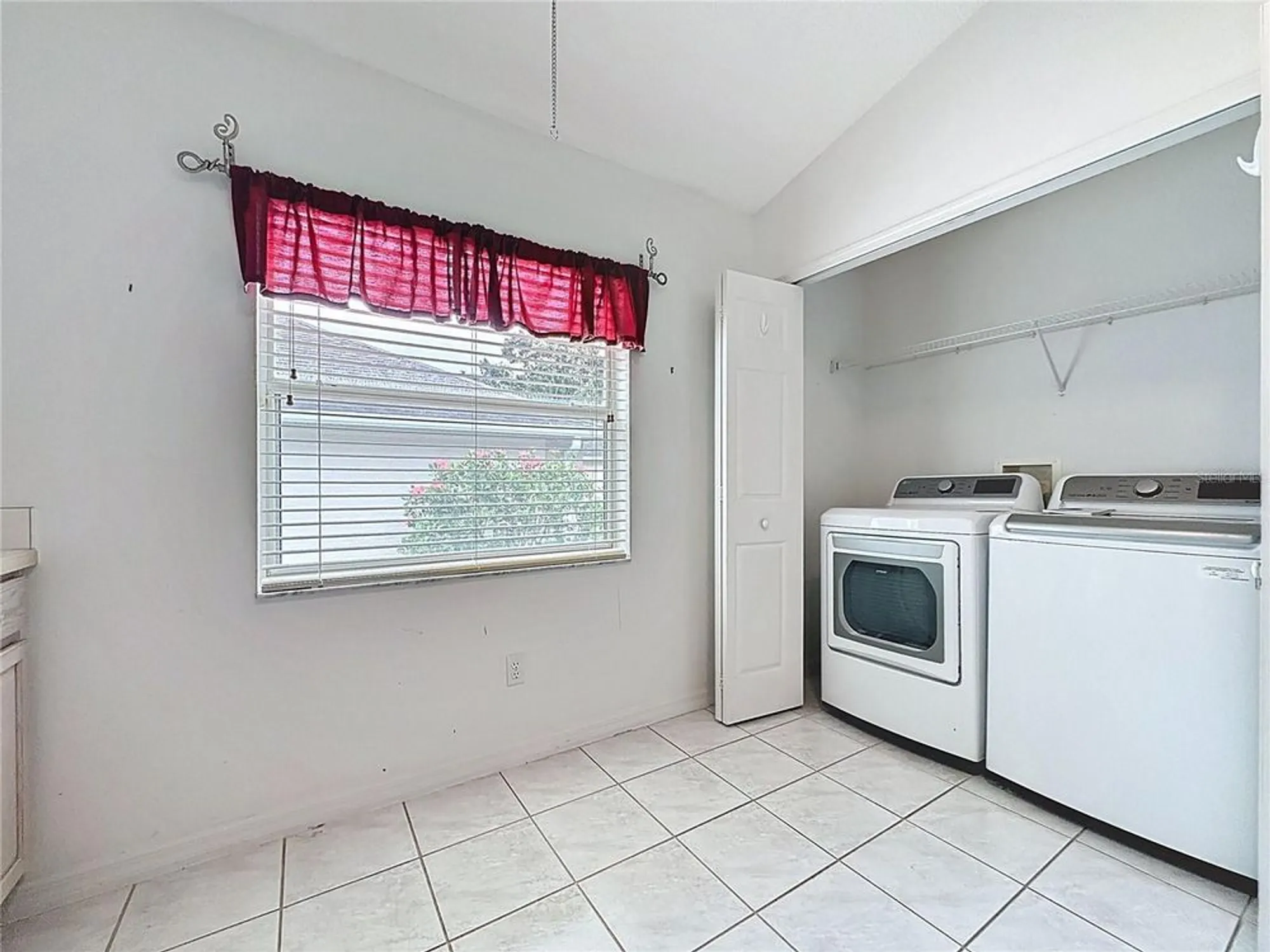 Property Slideshow image 21 of 75 | 3821 doune way, Clermont, FL, 34711