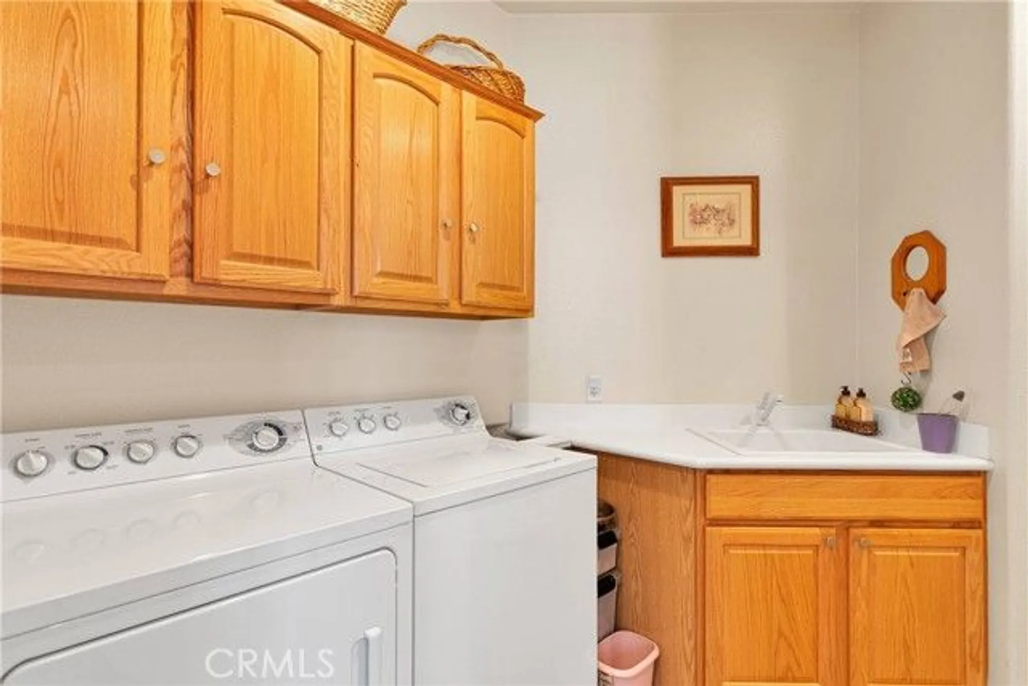 Property Slideshow image 11 of 45 | 11170 avonlea rd, Apple Valley, CA, 92308