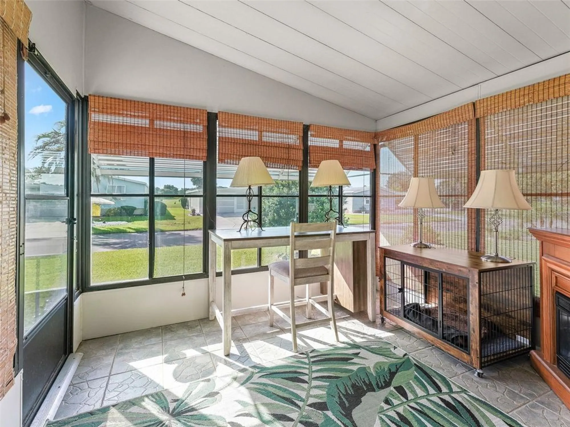 Property Slideshow image 14 of 37 | 1708 lauren ln, Lady Lake, FL, 32159