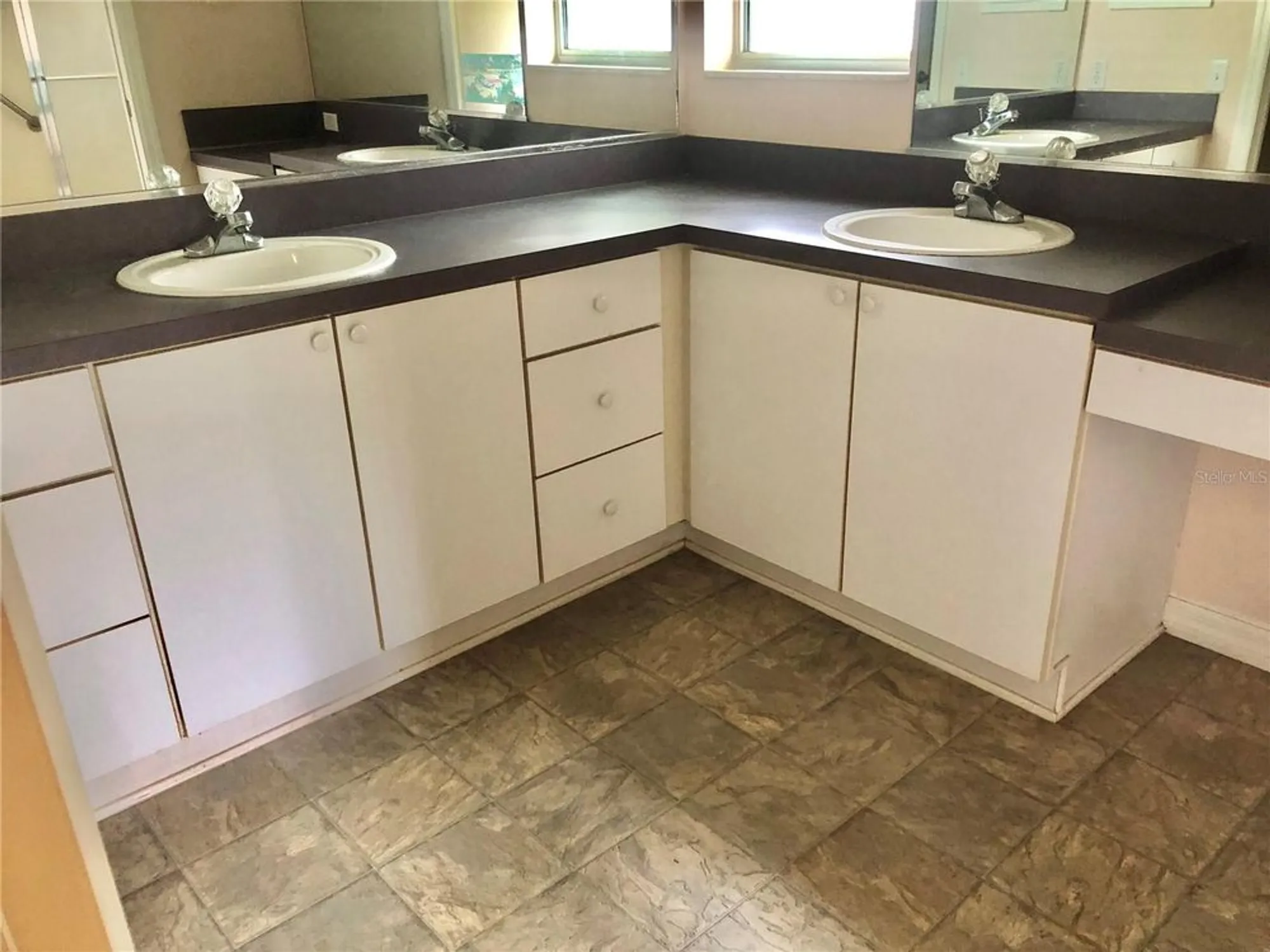 Property Slideshow image 34 of 43 | 144 costa mesa dr, Lady Lake, FL, 32159