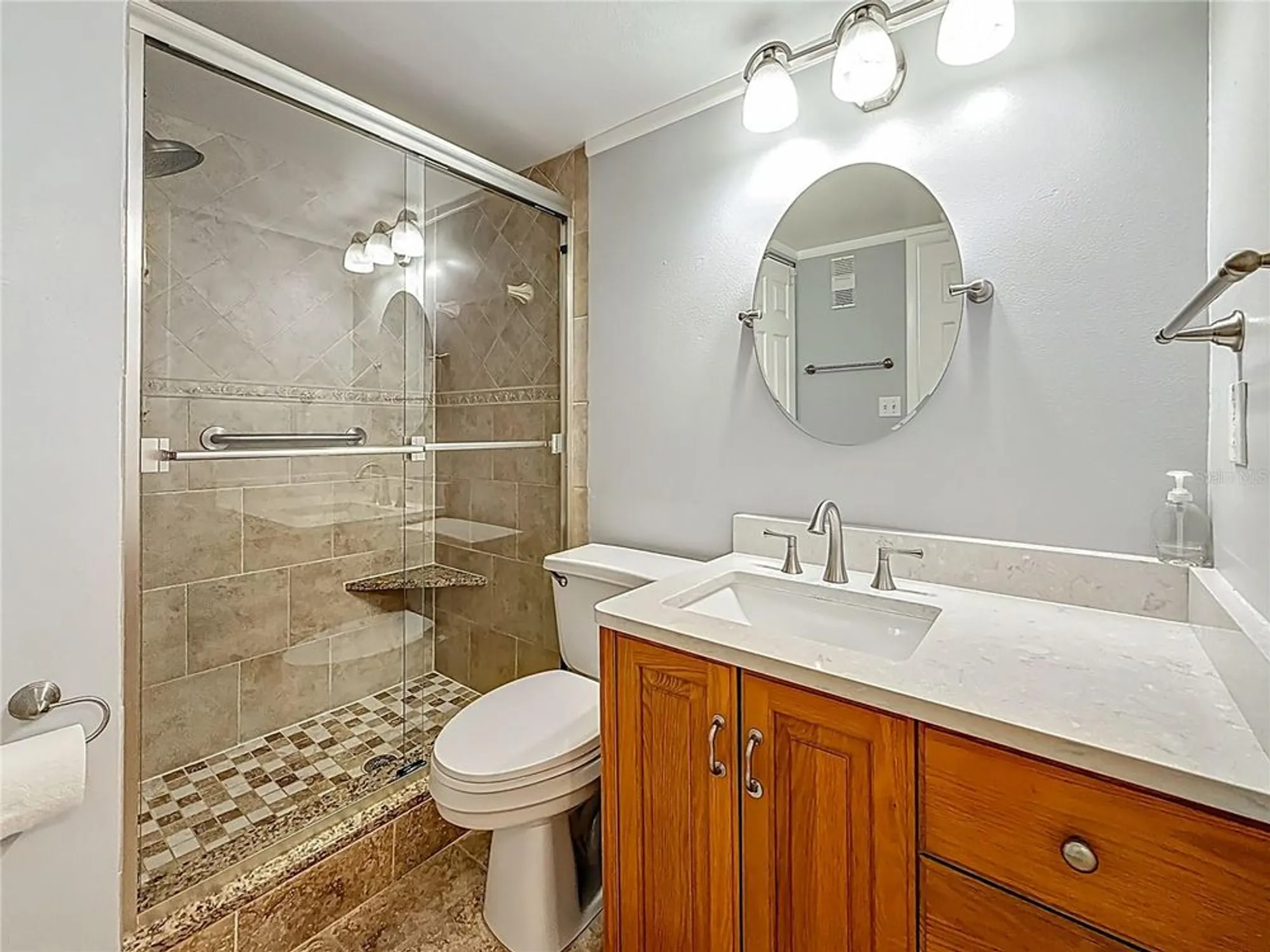 Property Slideshow image 27 of 57 | 7665 sun island dr 206, South Pasadena, FL, 33707