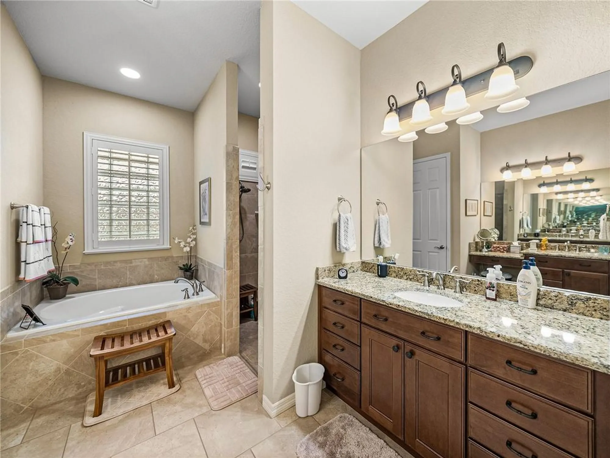 Property Slideshow image 31 of 95 | 1336 oakmont dr, Winter Haven, FL, 33884