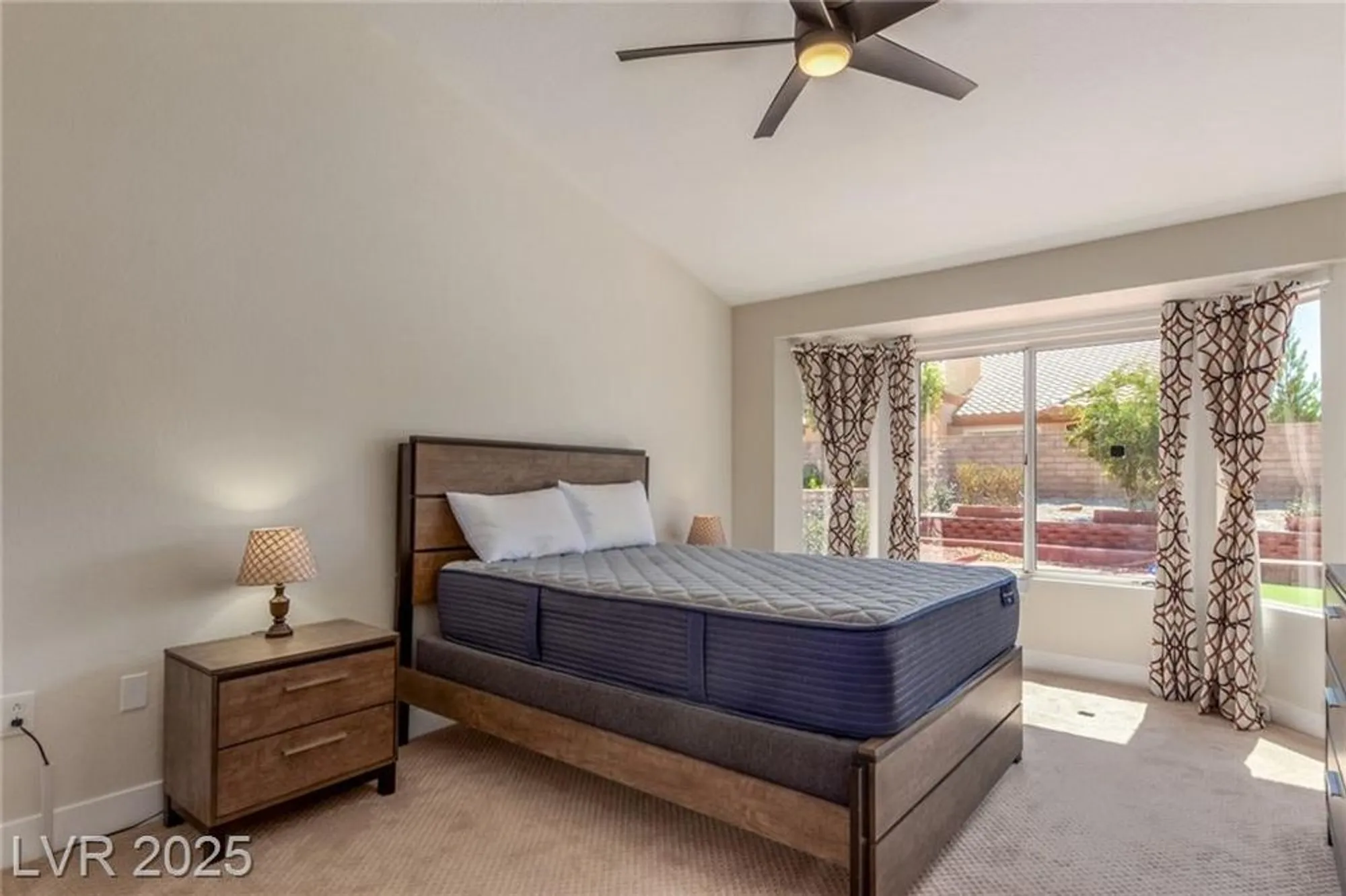 Property Slideshow image 21 of 42 | 8705 villa ridge dr, Las Vegas, NV, 89134
