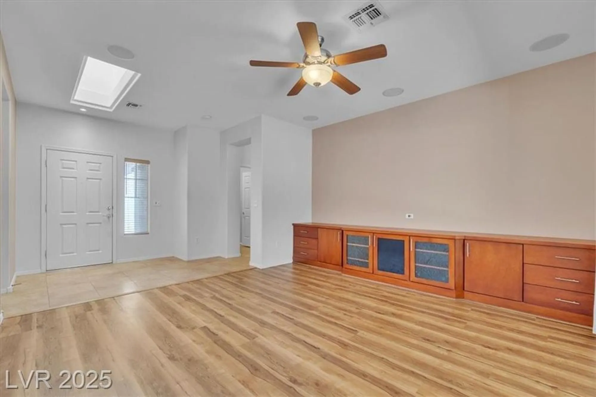 Property Slideshow image 8 of 36 | 2134 colvin run dr, Henderson, NV, 89052