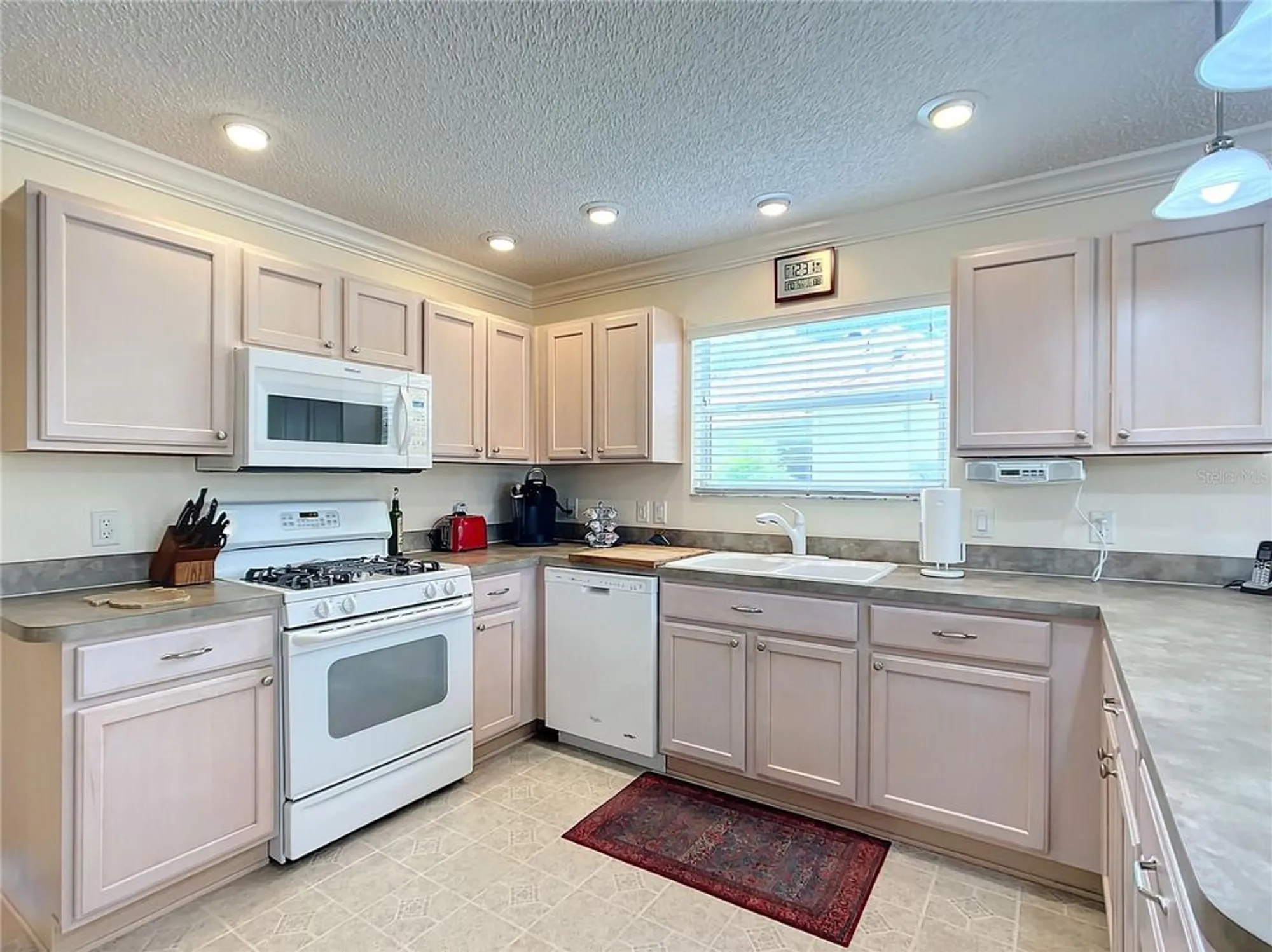 Property Slideshow image 14 of 56 | 8617 se 168th kittredge loop, The Villages, FL, 32162