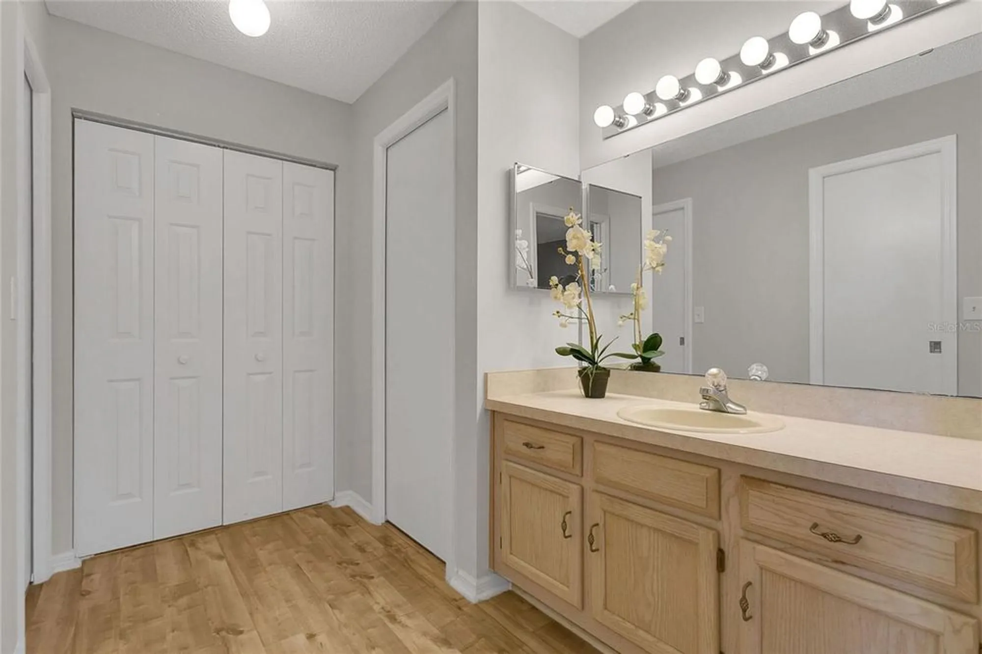 Property Slideshow image 15 of 46 | 32805 oak park dr, Leesburg, FL, 34748