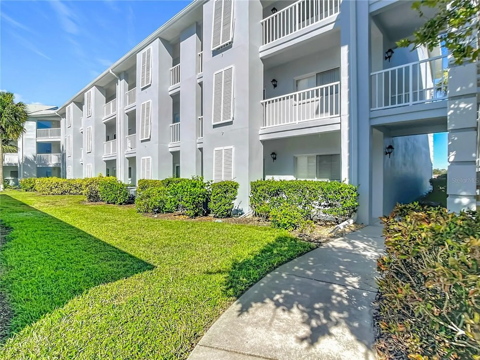 Property Slideshow image 41 of 57 | 404 cerromar cir 115, Venice, FL, 34293
