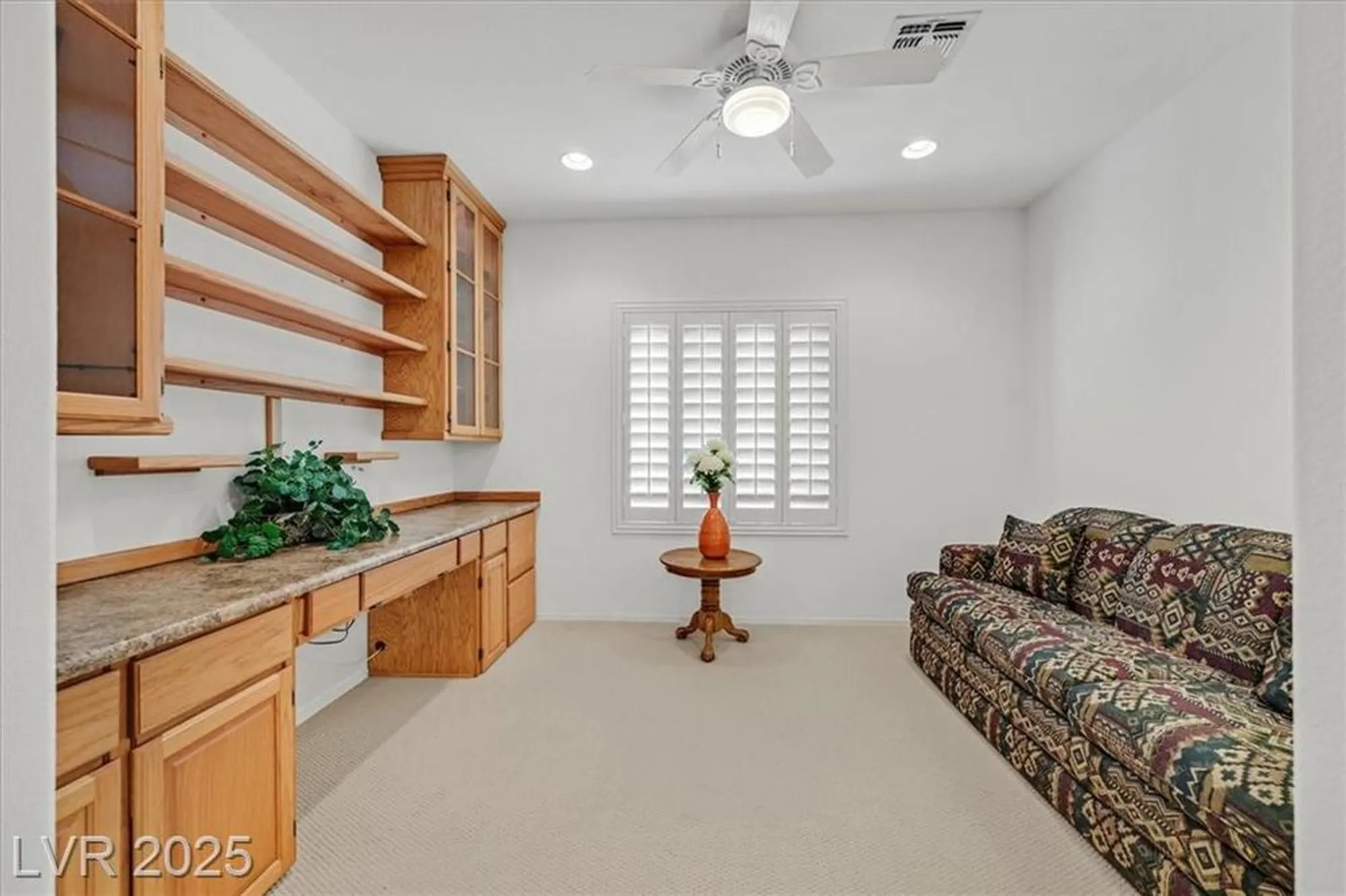 Property Slideshow image 11 of 37 | 2790 meadow park ave, Henderson, NV, 89052