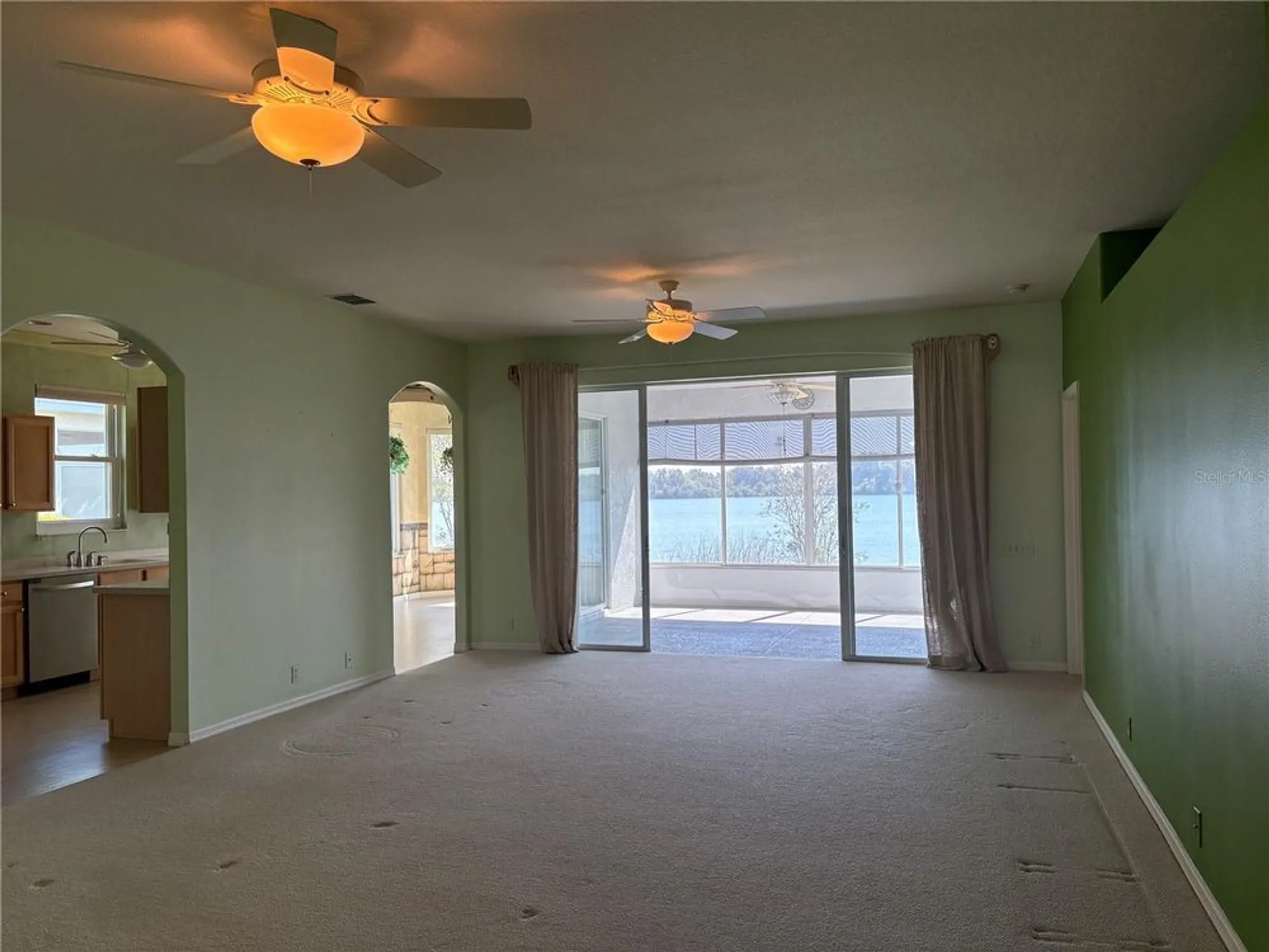 Property Slideshow image 17 of 53 | 4220 windchime ln, Lakeland, FL, 33811