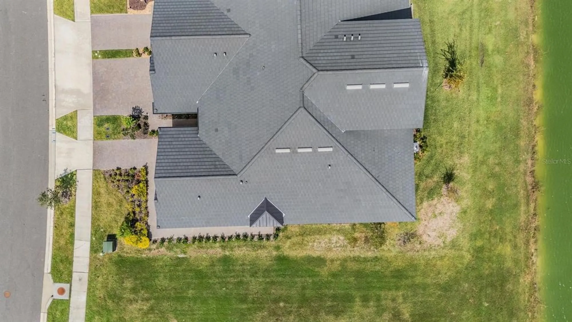 Property Slideshow image 6 of 93 | 10935 gable dig loop, San Antonio, FL, 33576