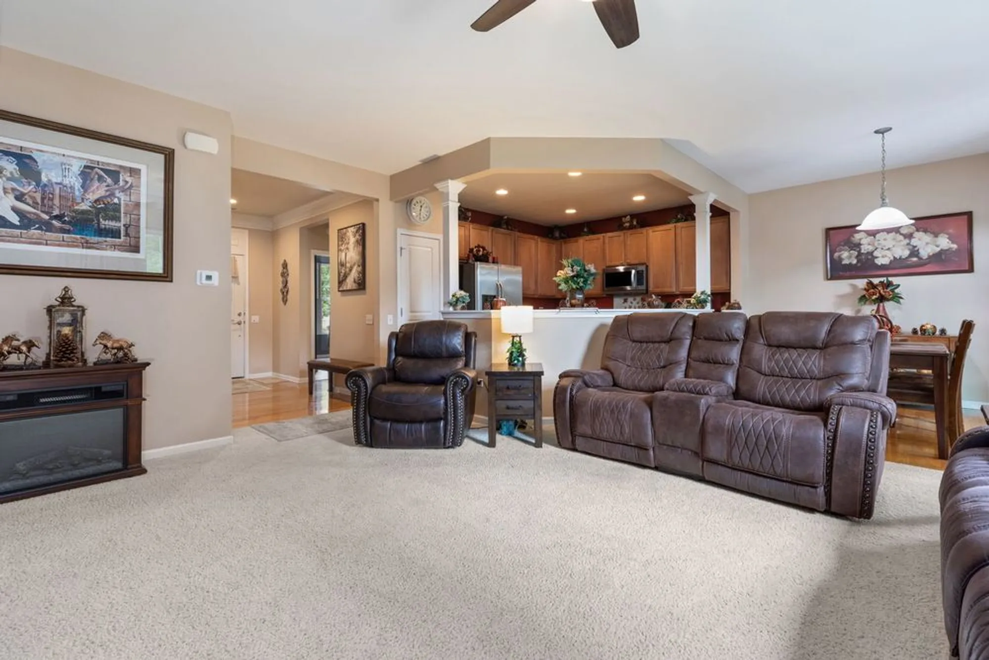 Property Slideshow image 8 of 38 | 110 national ct, Shorewood, IL, 60404