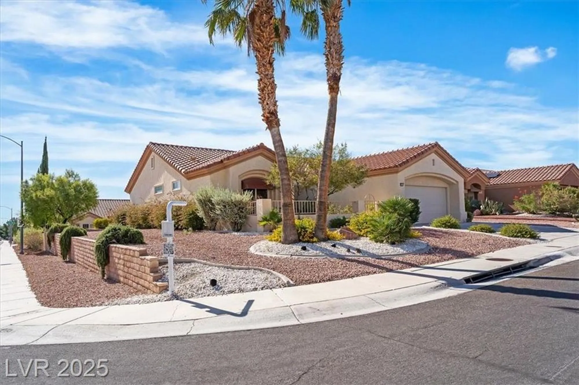 Property Slideshow image 12 of 35 | 2652 youngdale dr, Las Vegas, NV, 89134