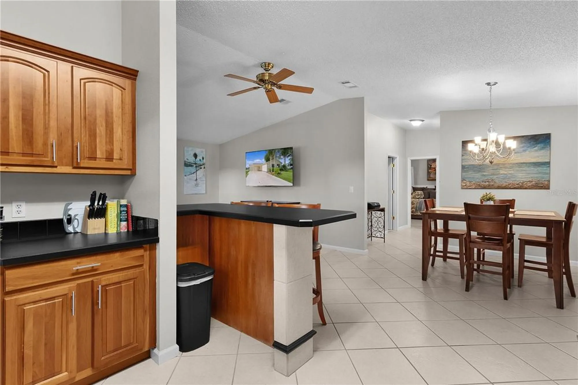 Property Slideshow image 16 of 34 | 1815 kaufman cir, The Villages, FL, 32159