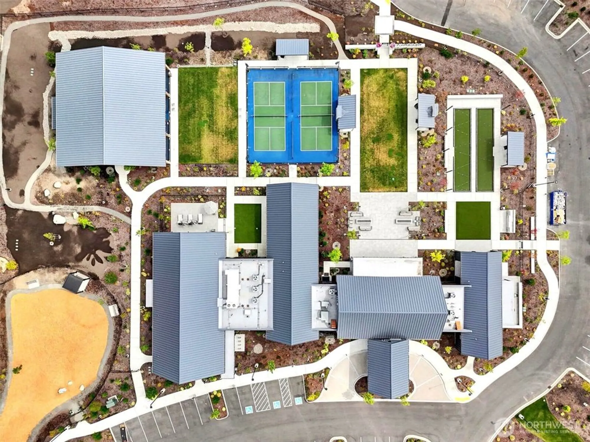 Property Slideshow image 38 of 39 | 23612 se aspen st, Black Diamond, WA, 98010