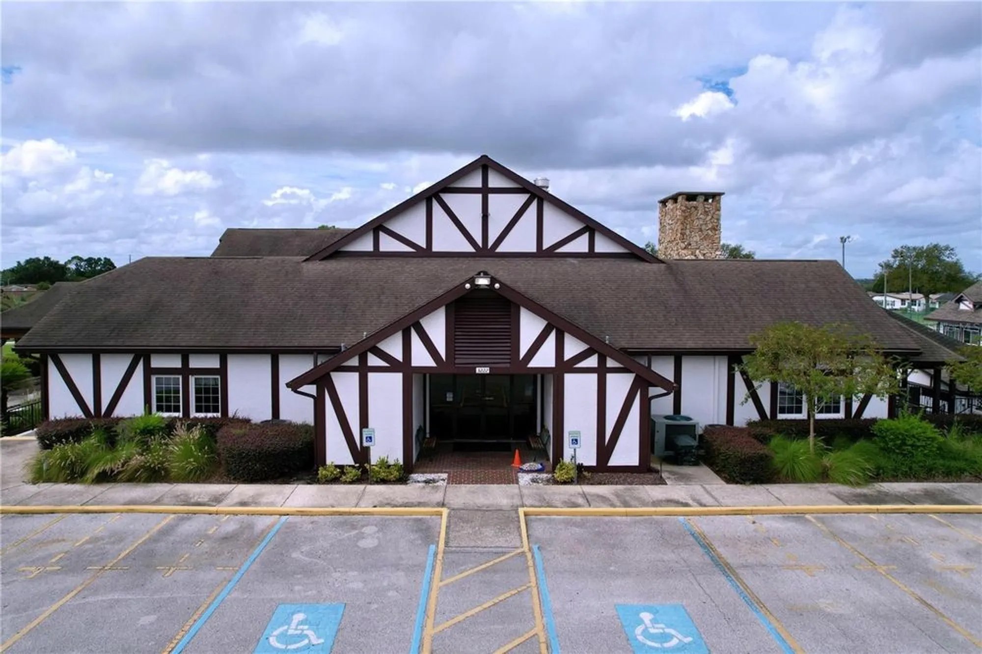 Property Slideshow image 4 of 41 | 2137 grand cypress dr, Lakeland, FL, 33810